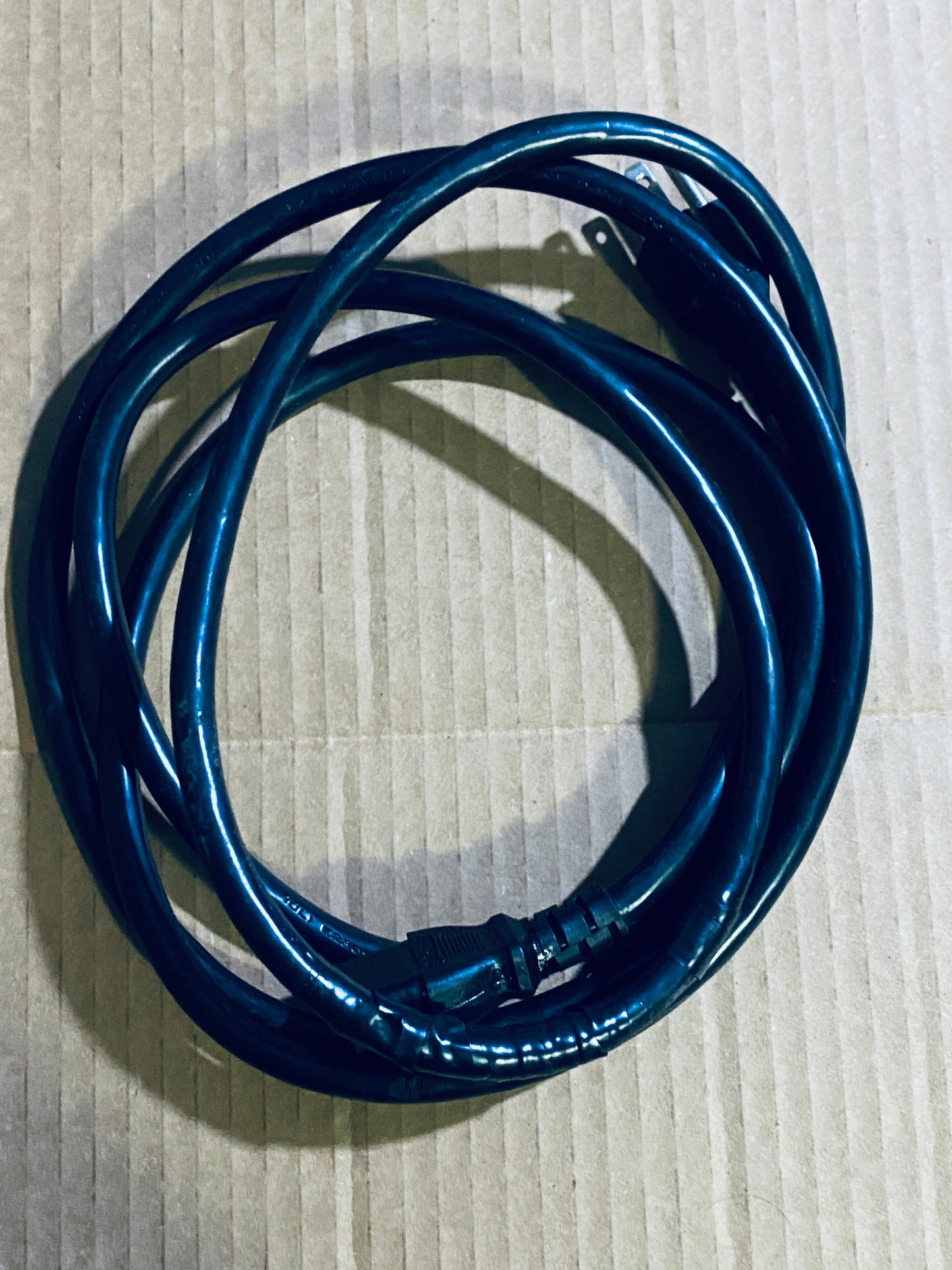 Hydrofarm 8” Air Cooled Grow Light & Gold 1000W Electronic Ballast