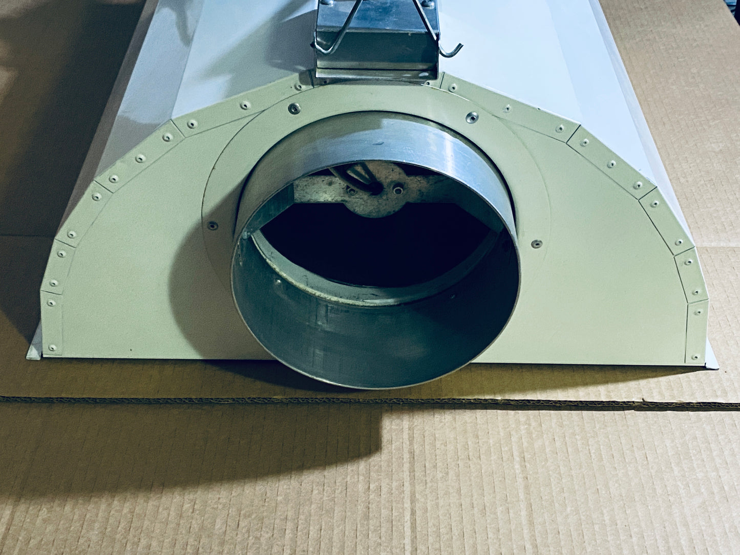 Hydrofarm 8” Air Cooled Grow Light & Gold 1000W Electronic Ballast