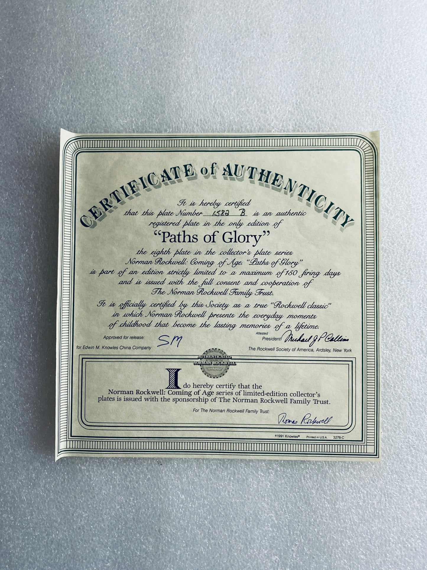 #97 - norman Rockwell "Paths Of Glory" 8 1/2" Decorative Plate With COA - (In Condition As Shown)