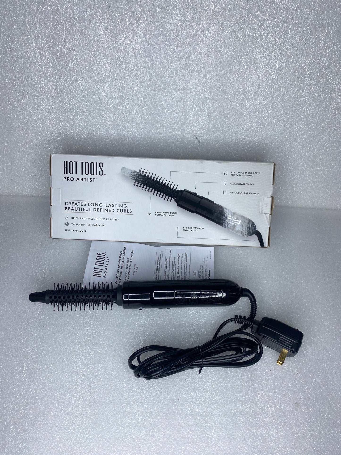 #112 - Hot Tools Pro Artist 3/4" Professional Hot Air Brush, HT1579, Black - (IN CONDITION AS SHOWN) $$