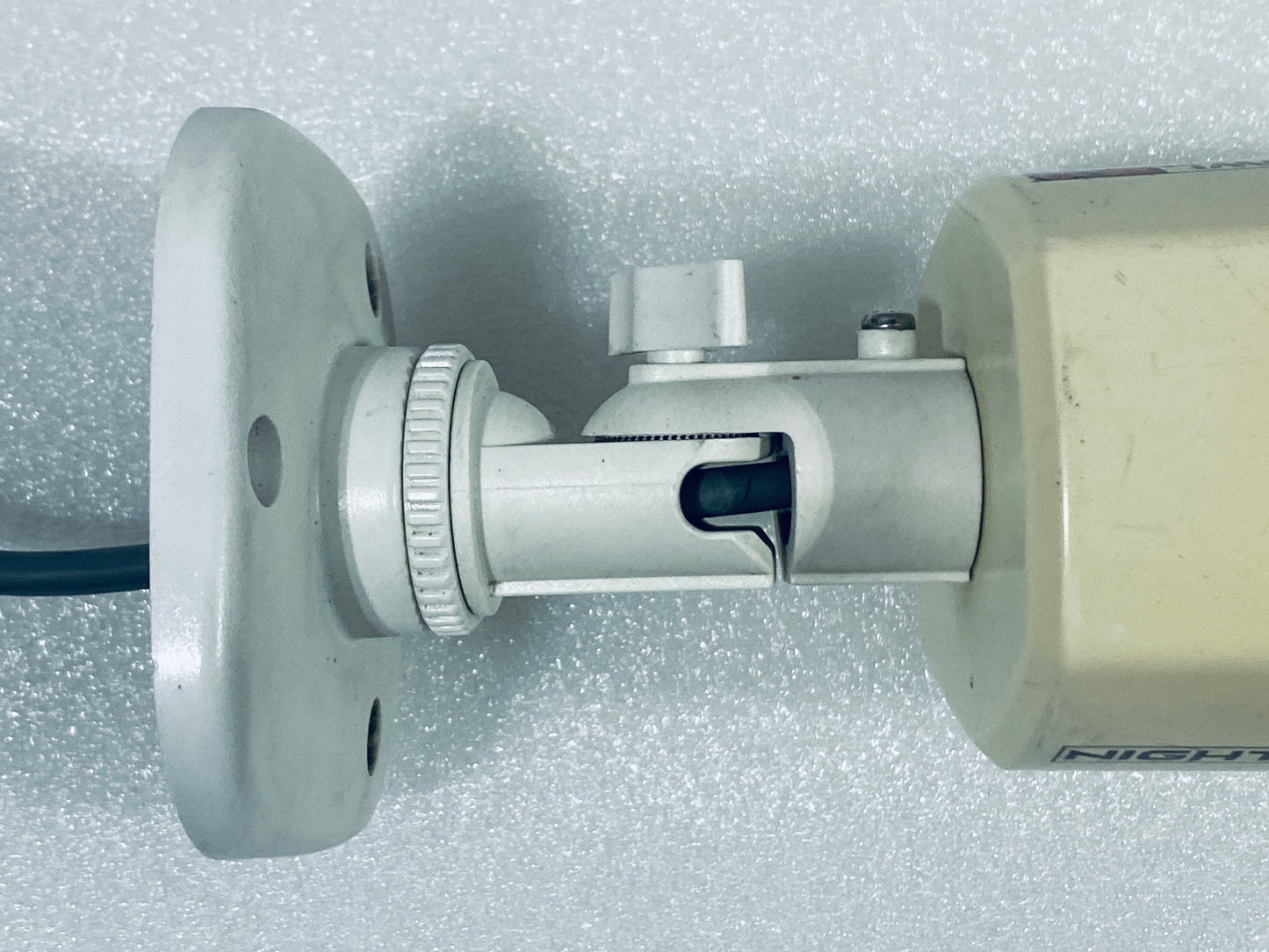 Night Owl BNC 8.0 4K White Bullet Security Camera, CM-PTHD80W-BU-HIK - (READ)