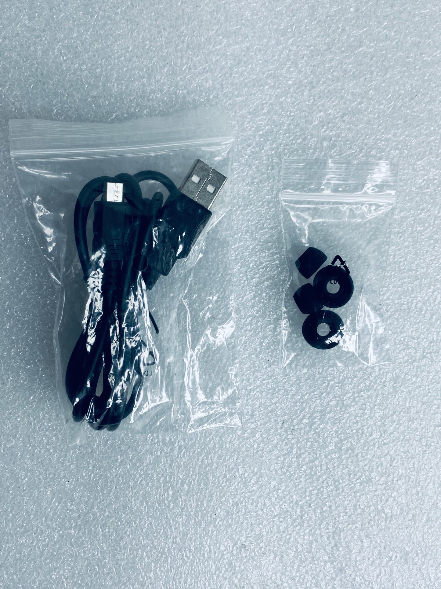 Insignia NS-CAHBTEB01-B Wireless Bluetooth In-Ear Headset, W/ Microphone – READ
