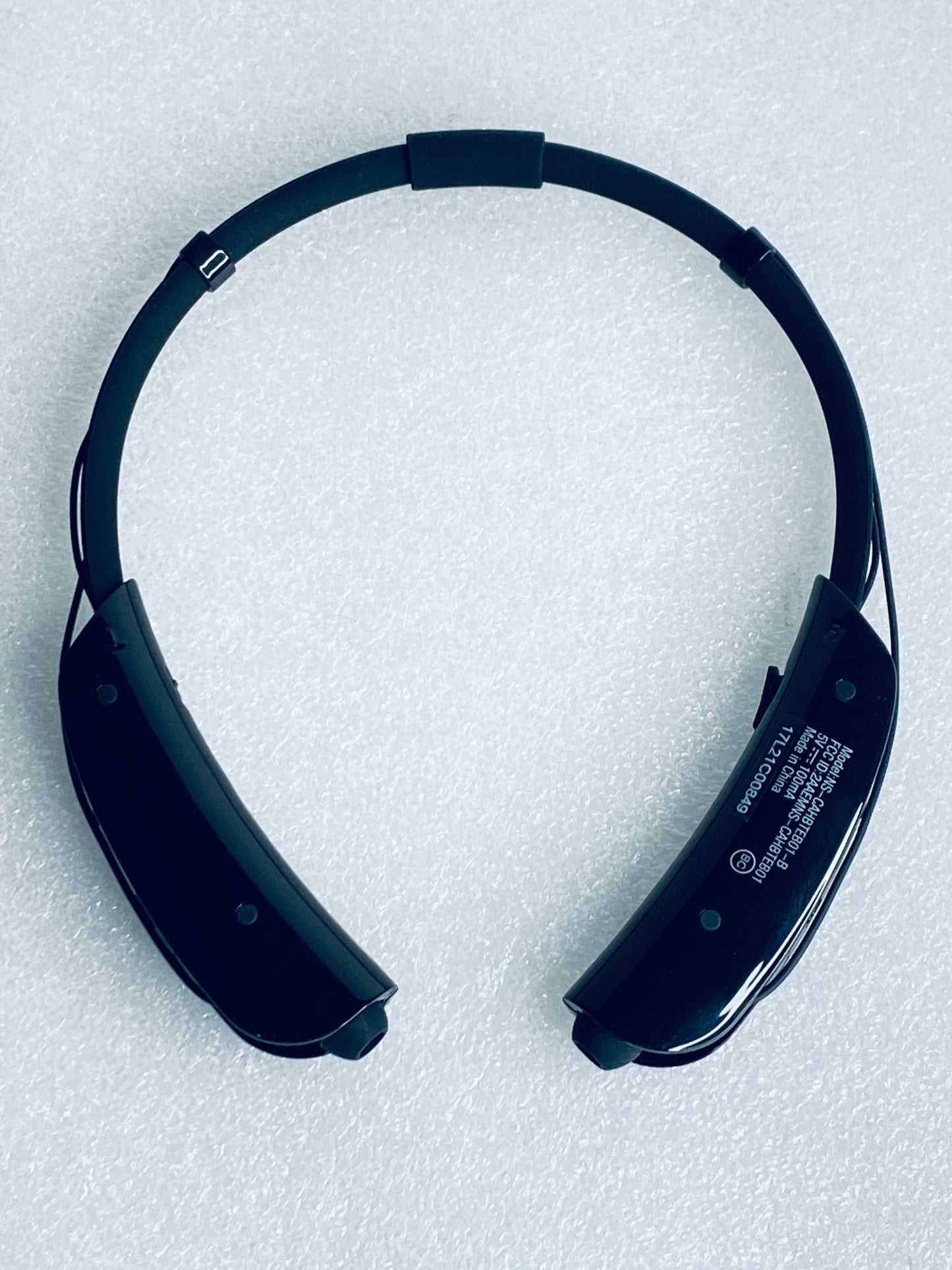 Insignia NS-CAHBTEB01-B Wireless Bluetooth In-Ear Headset, W/ Microphone – READ
