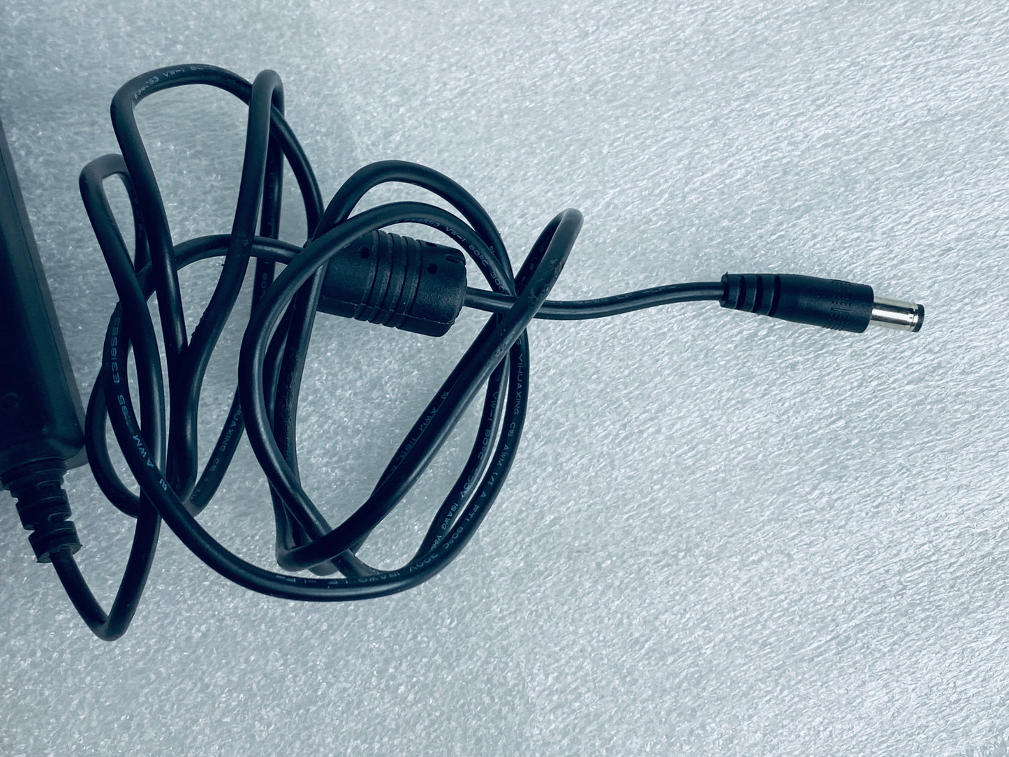 hoioto ADS-65LSI-12-1 12036G AC/DC 12V Switching Adapter, Black - (READ)