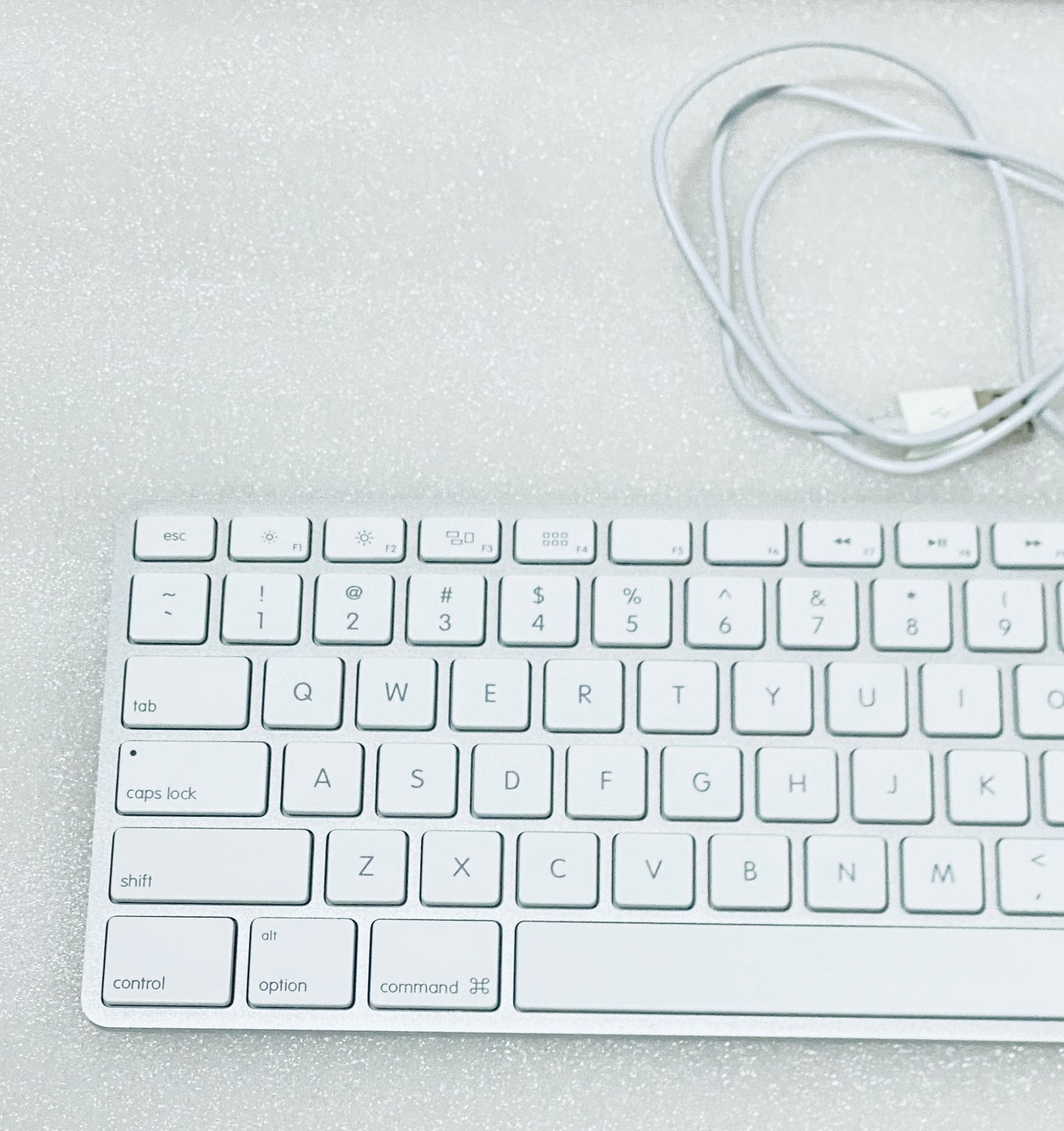 Apple White Aluminum USB Wired Keyboard A1243 & Apple Wired Mouse A1152 - (READ)