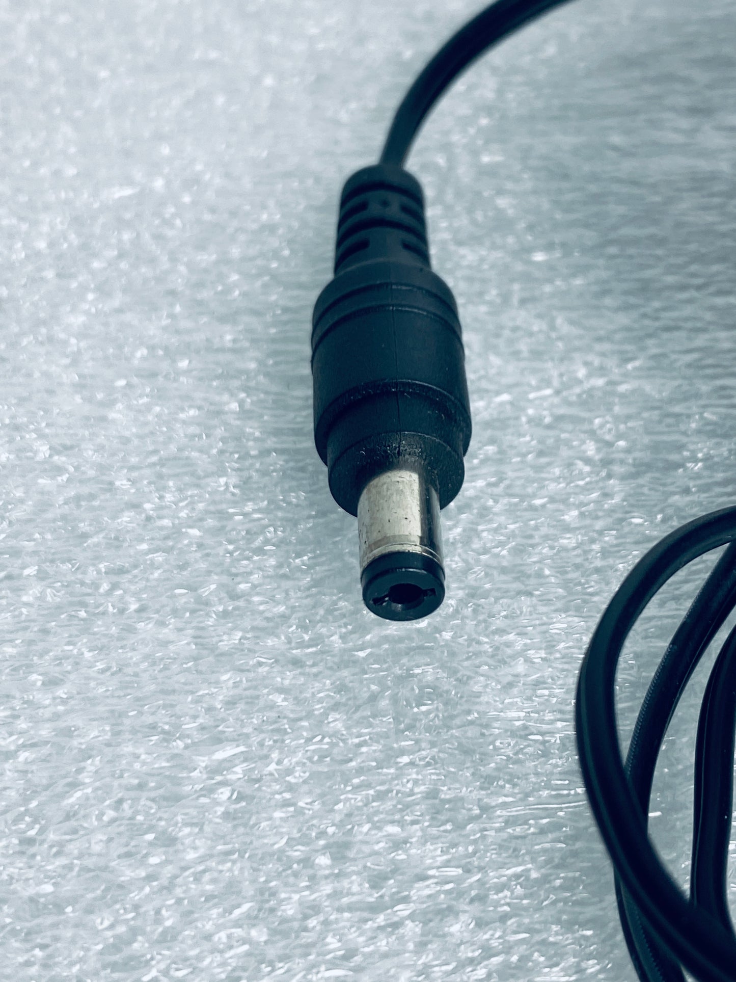 i.T.E CY-122000 12V 2A AC Adapter/Charger Power Supply Cord, Black - (READ)