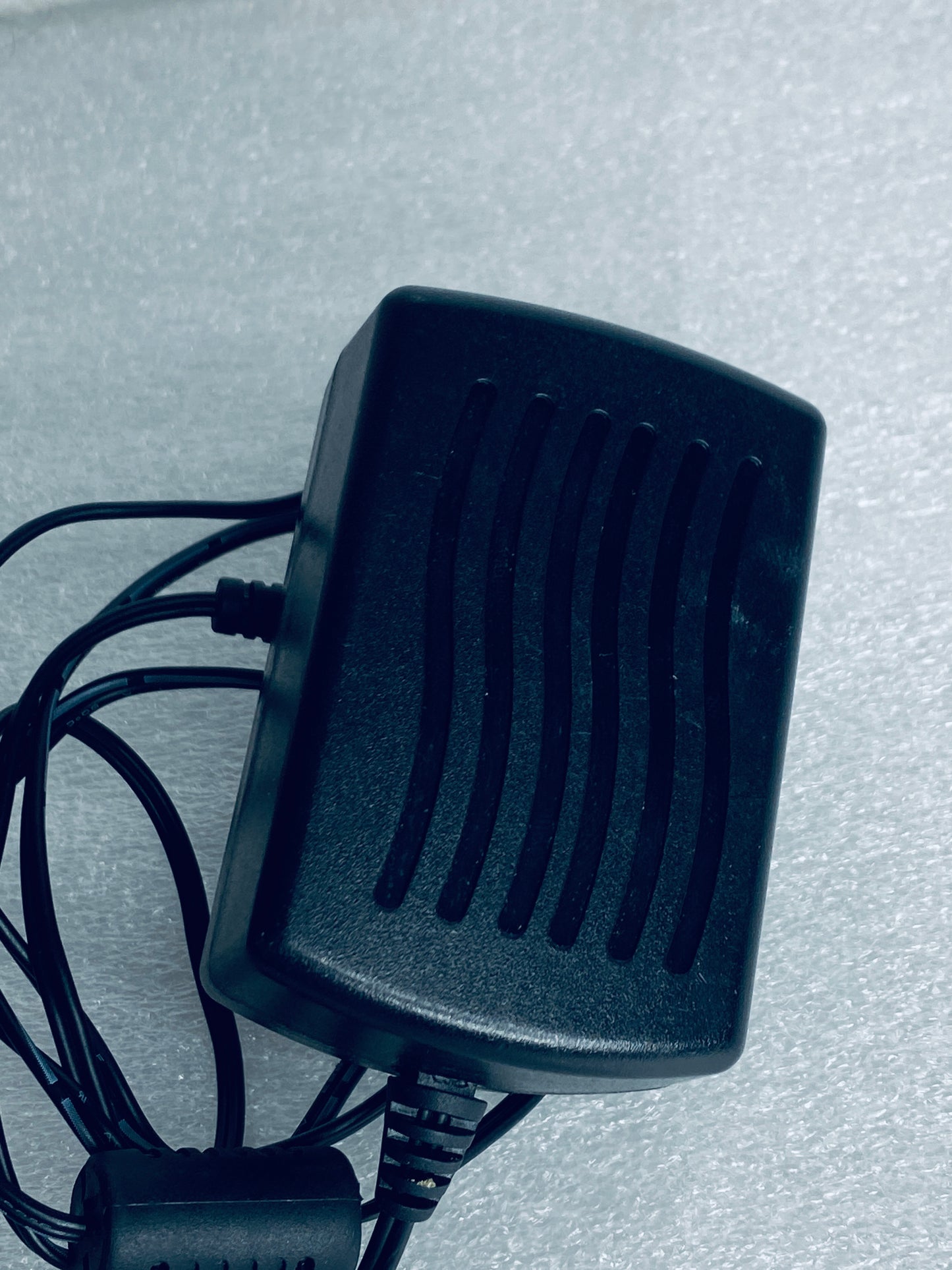 i.T.E CY-122000 12V 2A AC Adapter/Charger Power Supply Cord, Black - (READ)