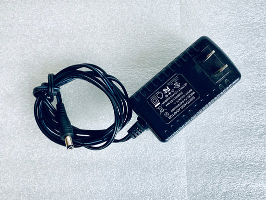 fJ-SW1202000U AC/DC 12V 0.6A Switching Adapter, Black - (READ)