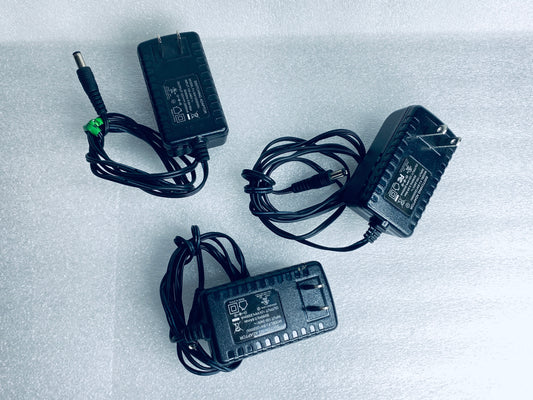 lot Of 3 - FJ-SW1202000U AC/DC 12V 0.6A Switching Adapter, Black - (READ)