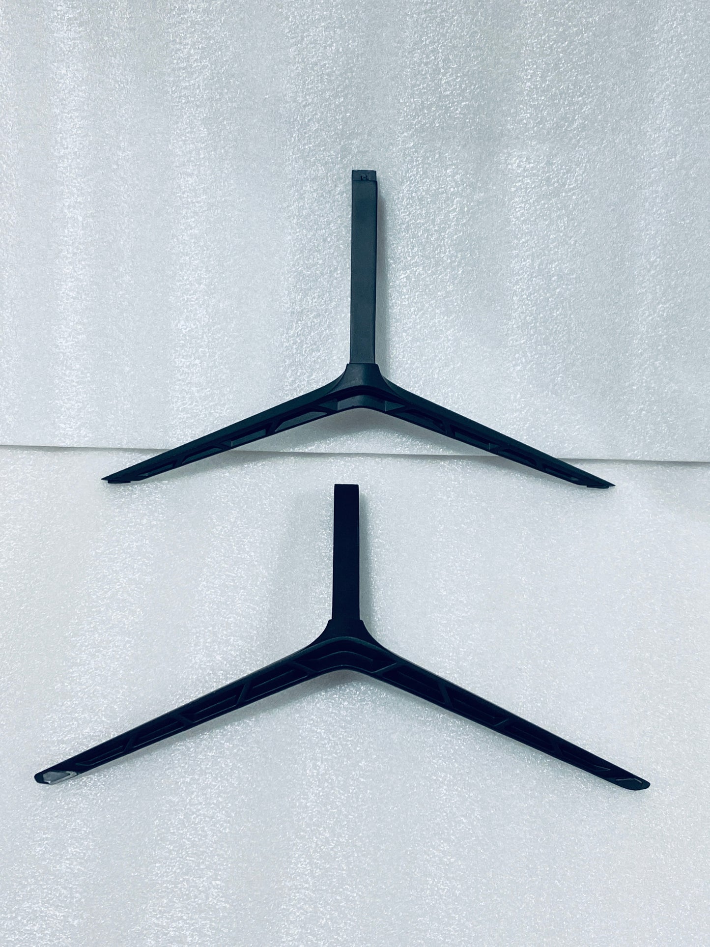 lot Of 2 - Vizio Black Legs For V755-J04 TV - (READ)