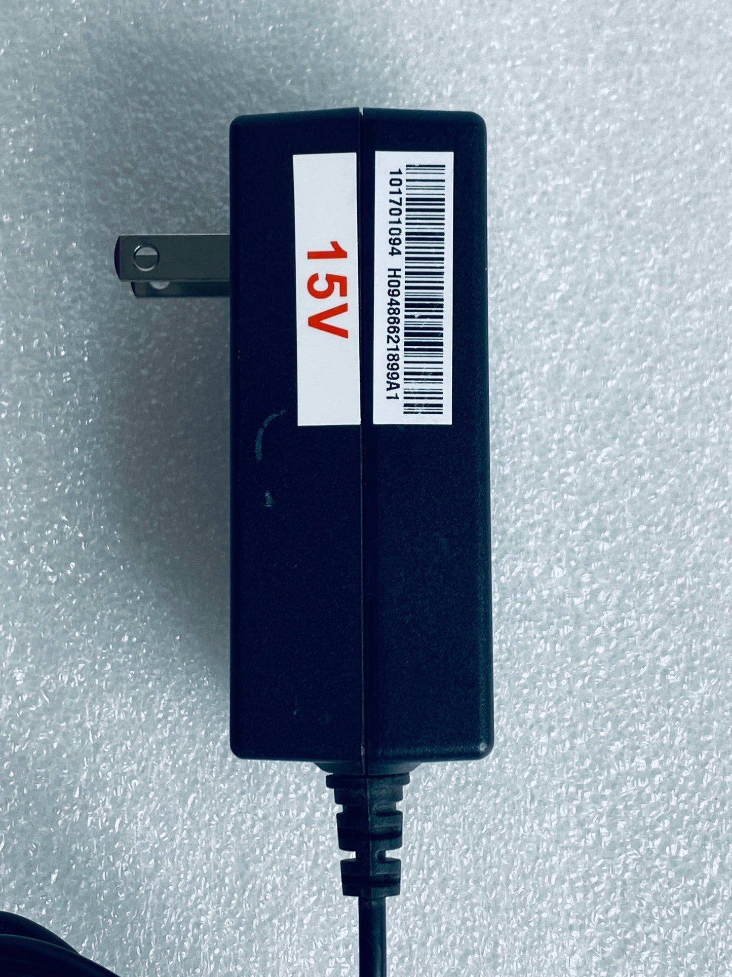 hoioto ADS-26FSP-12 15024EPCU AC/DC 15V 1.6A Switching Adapter, Black - (READ)