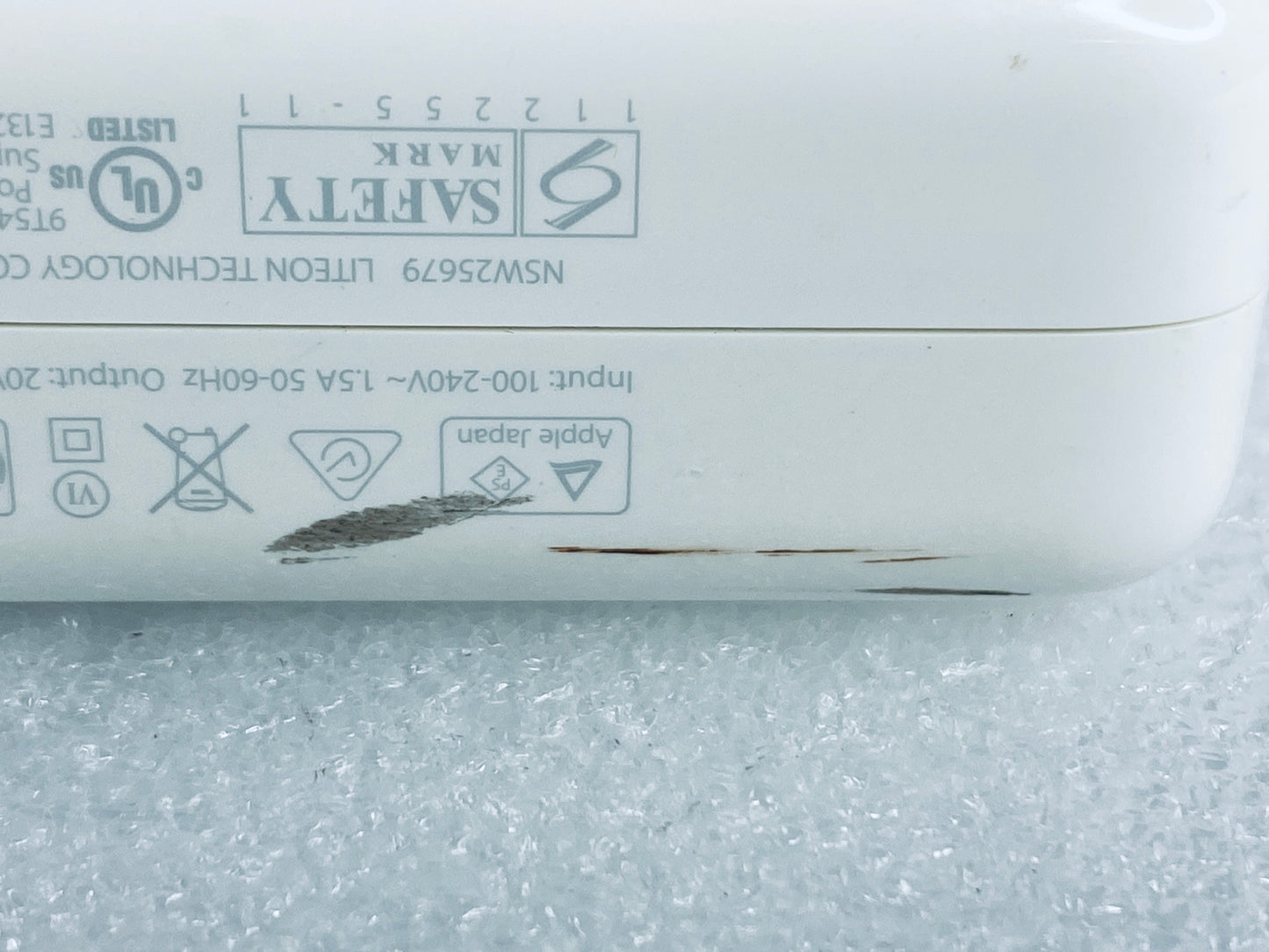 apple 85W MagSafe 2 Power Adapter Magnetic T-Tip MacBook Pro, A1424 – (READ)