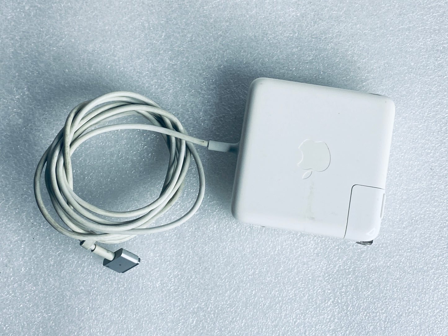 apple 85W MagSafe 2 Power Adapter Magnetic T-Tip MacBook Pro, A1424 – (READ)