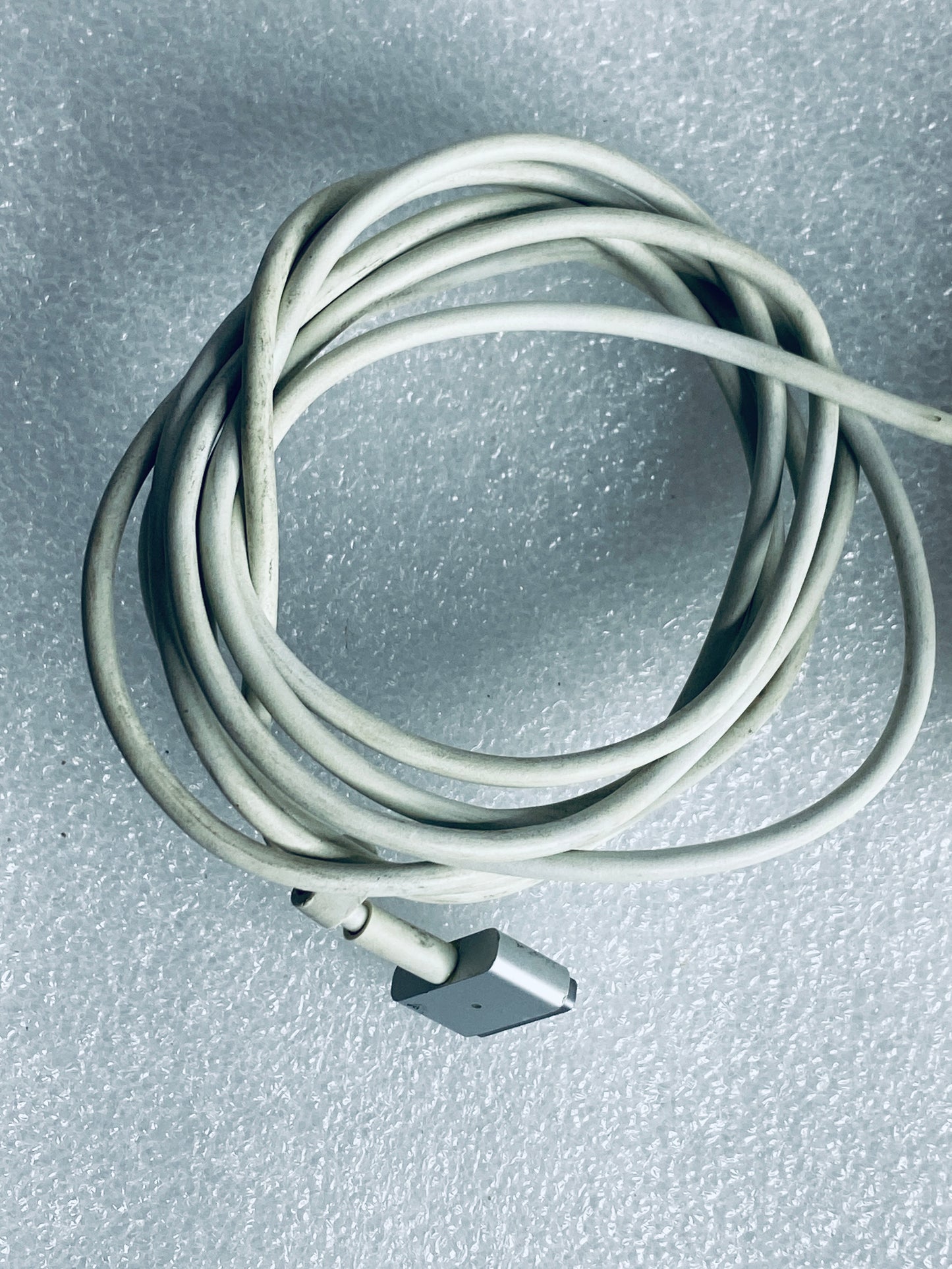 apple 85W MagSafe 2 Power Adapter Magnetic T-Tip MacBook Pro, A1424 – (READ)