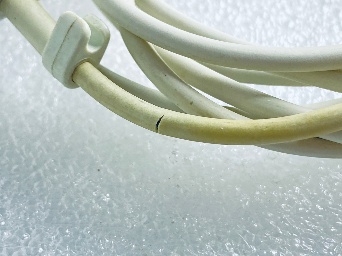 apple 85W MagSafe Power Adapter Magnetic T-Tip MacBook Pro, A1424 – (READ)