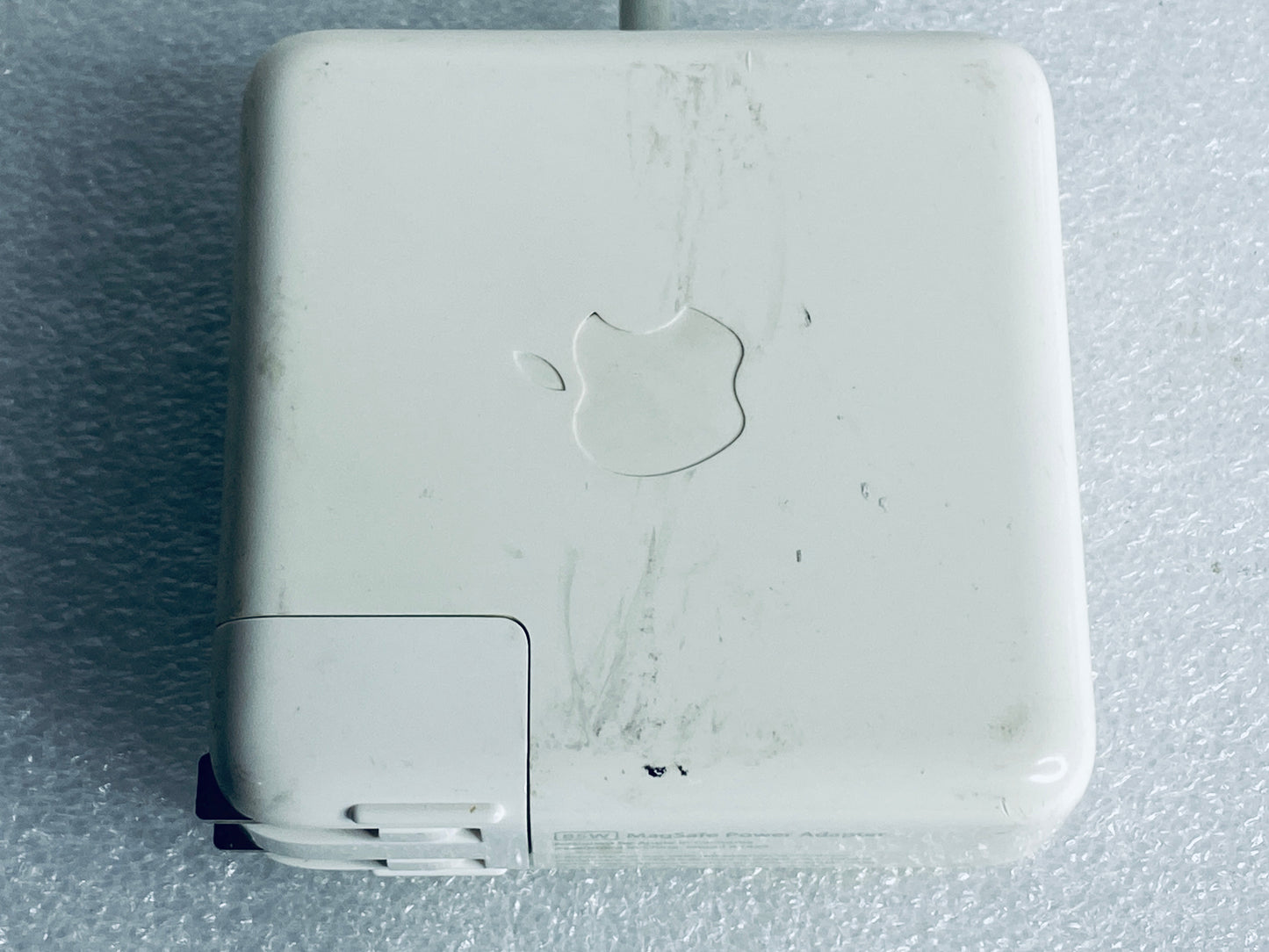 apple 85W MagSafe Power Adapter Magnetic T-Tip MacBook Pro, A1424 – (READ)