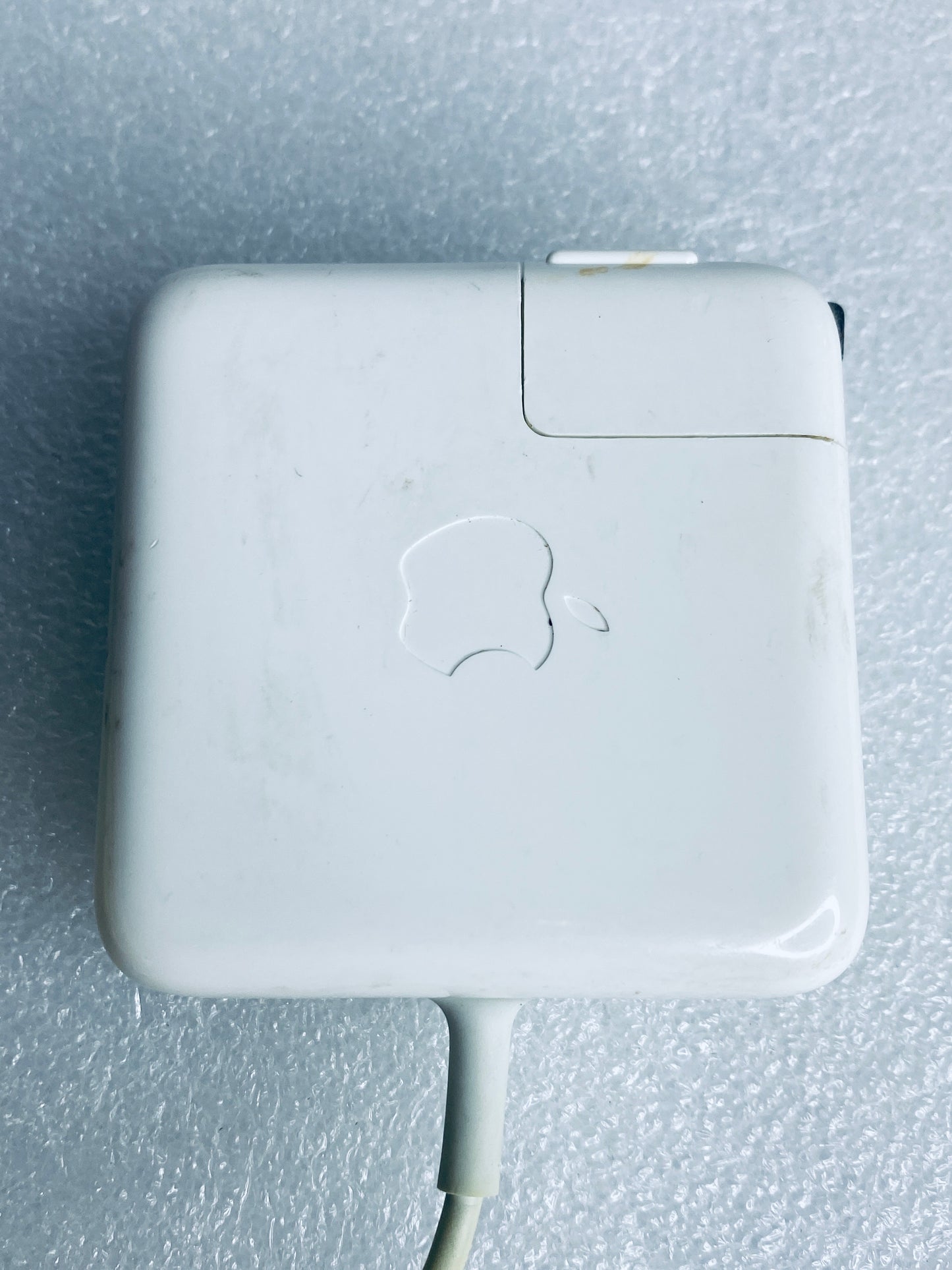 Apple MagSafe 2 45W AC Adapter/Charger For MacBook Air, A1436 - (READ)