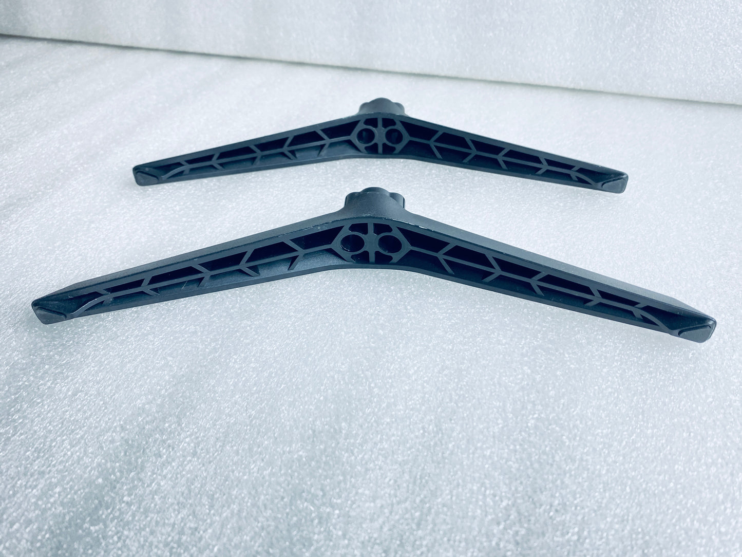 vizio HF210180 Black TV Stand Legs For D43F-J04