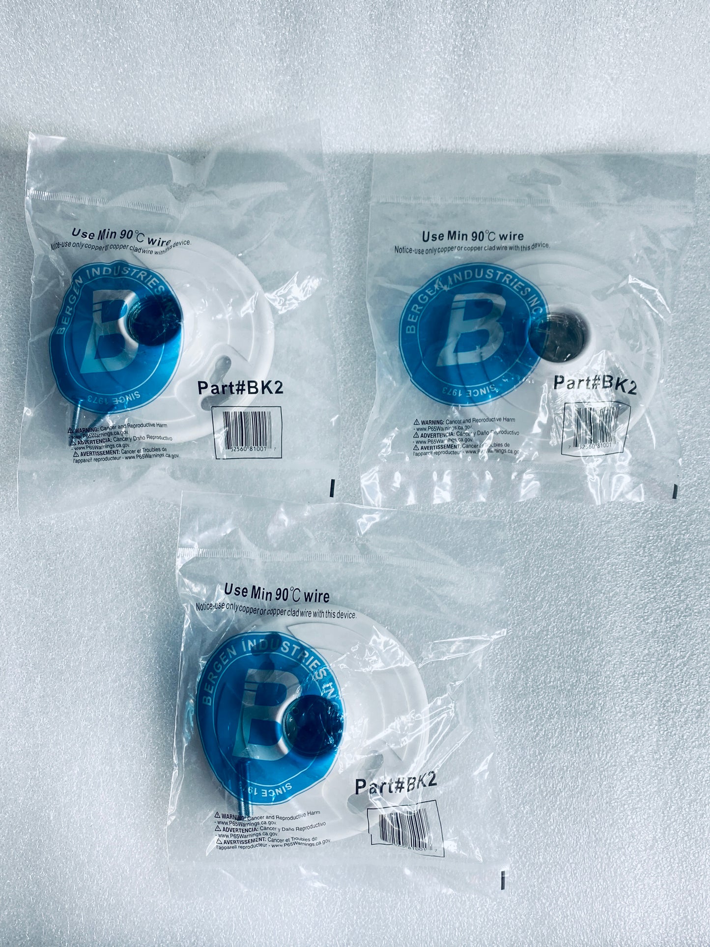 lot Of 3 New - Bergen BK2 Keyless Base Socket Ceiling Plates, White - (READ)