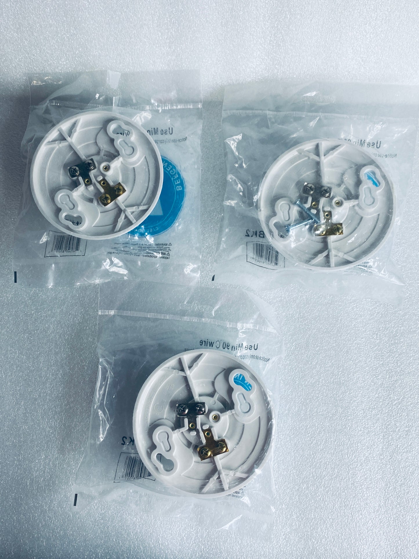 lot Of 3 New - Bergen BK2 Keyless Base Socket Ceiling Plates, White - (READ)