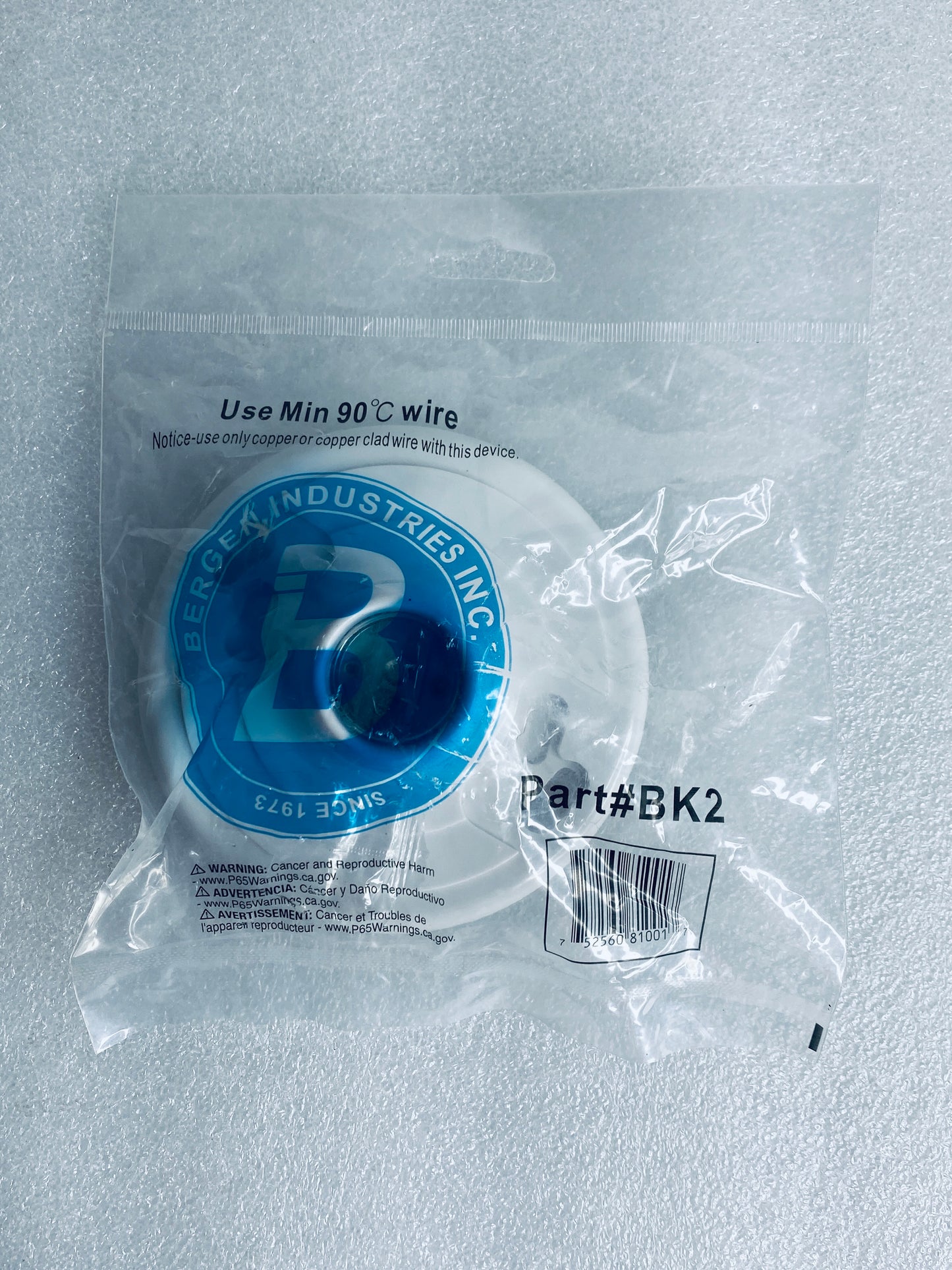 lot Of 3 New - Bergen BK2 Keyless Base Socket Ceiling Plates, White - (READ)