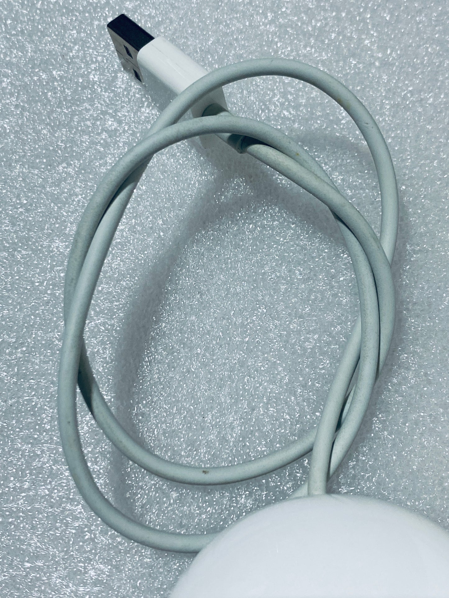 lot Of 2 - Apple White USB Wired Mighty/Optical Mouse, A1152 - (READ)