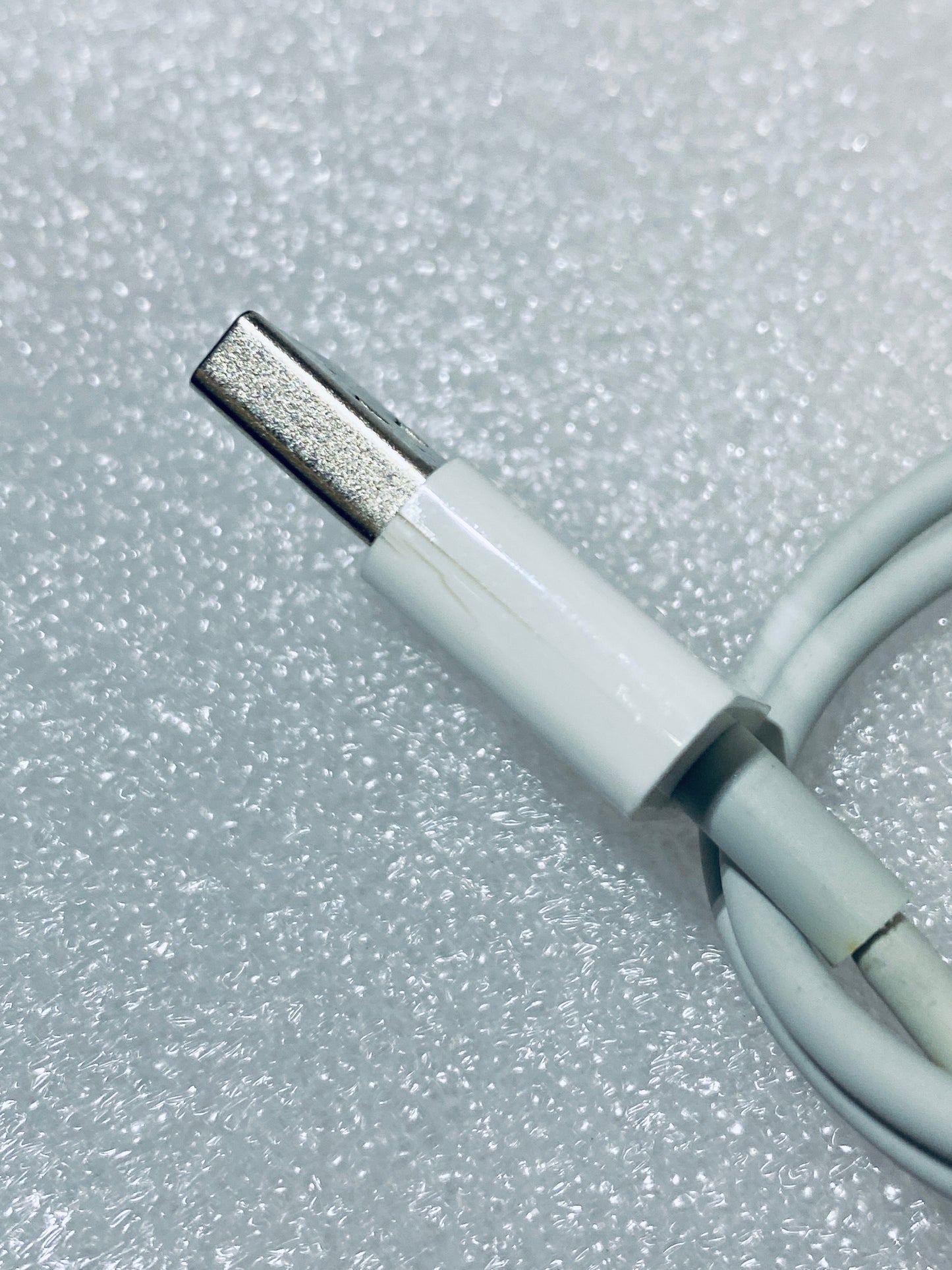 lot Of 2 - Apple White USB Wired Mighty/Optical Mouse, A1152 - (READ)