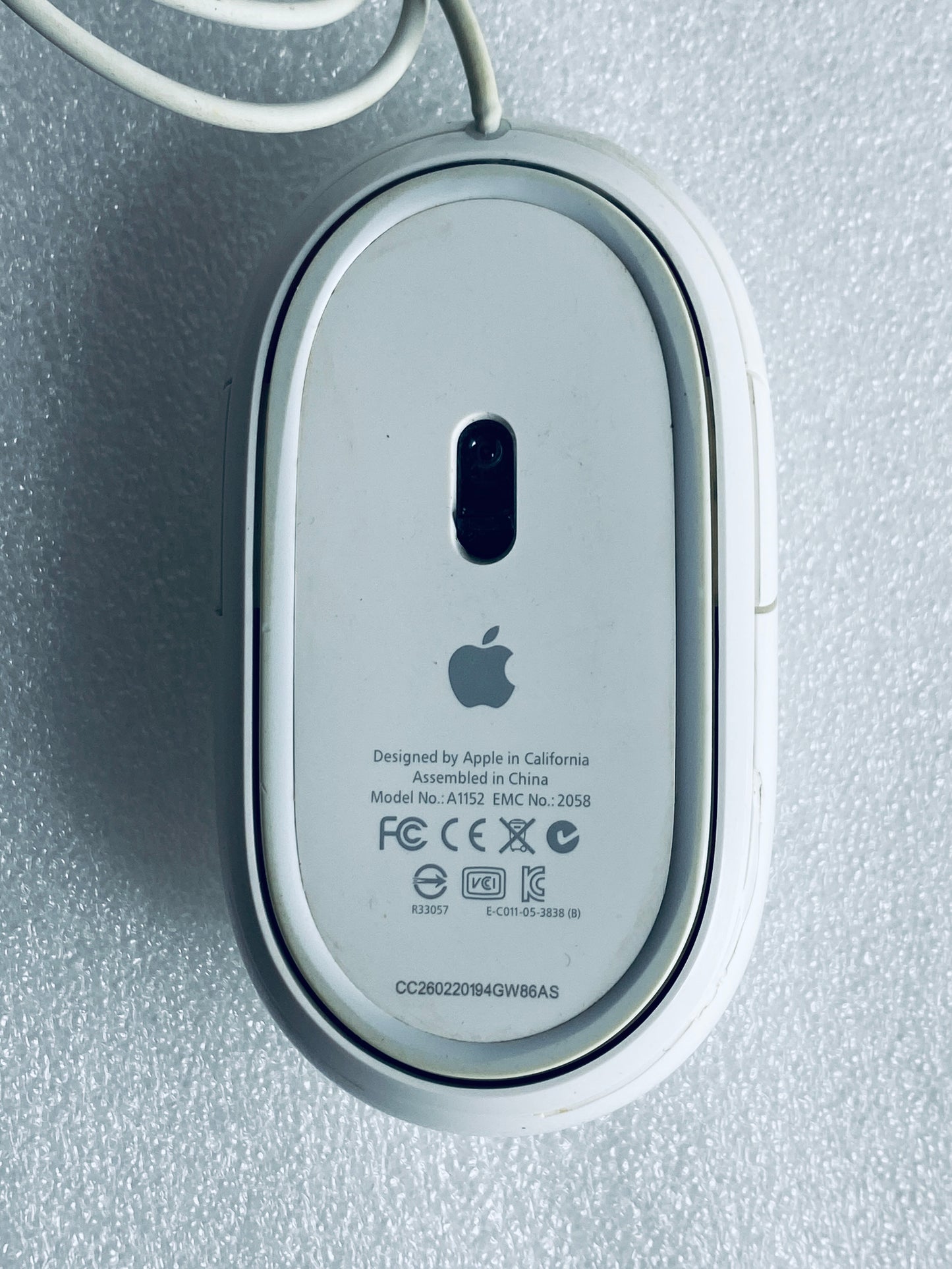 lot Of 2 - Apple Wired White USB Mighty/Optical Mouse, A1152 - (READ)