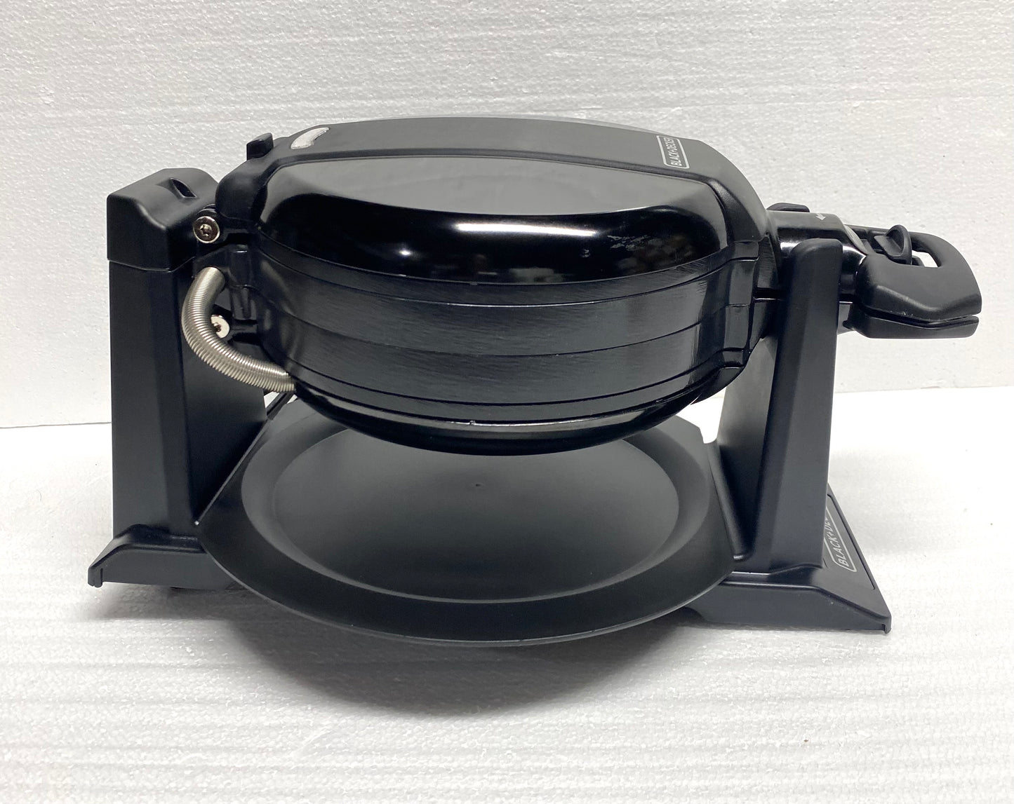 New Other - Black+Decker Black Double Flip Waffle Maker, WMD200B
