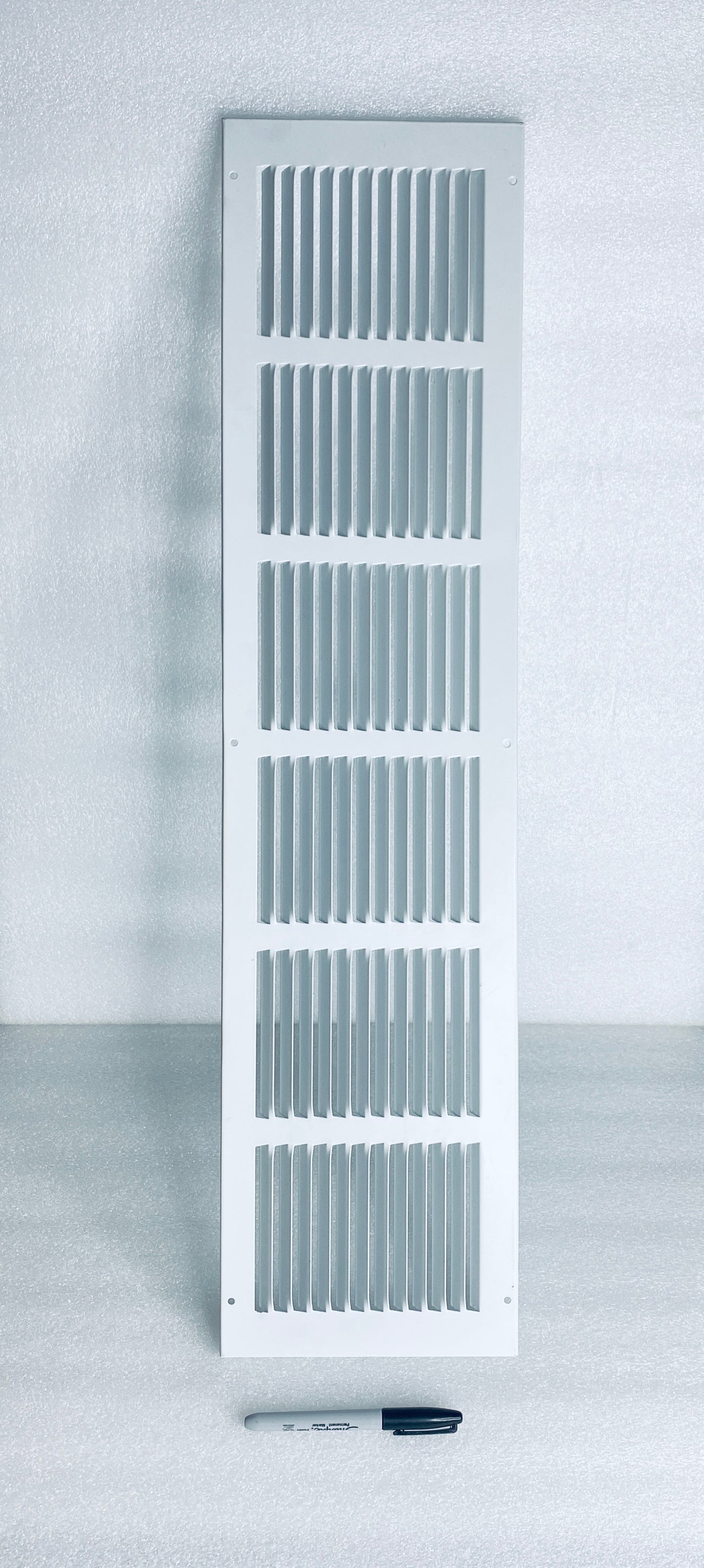 #94 - 32" x 8" White Air Grille - (IN CONDITION AS SHOWN) - (READ)