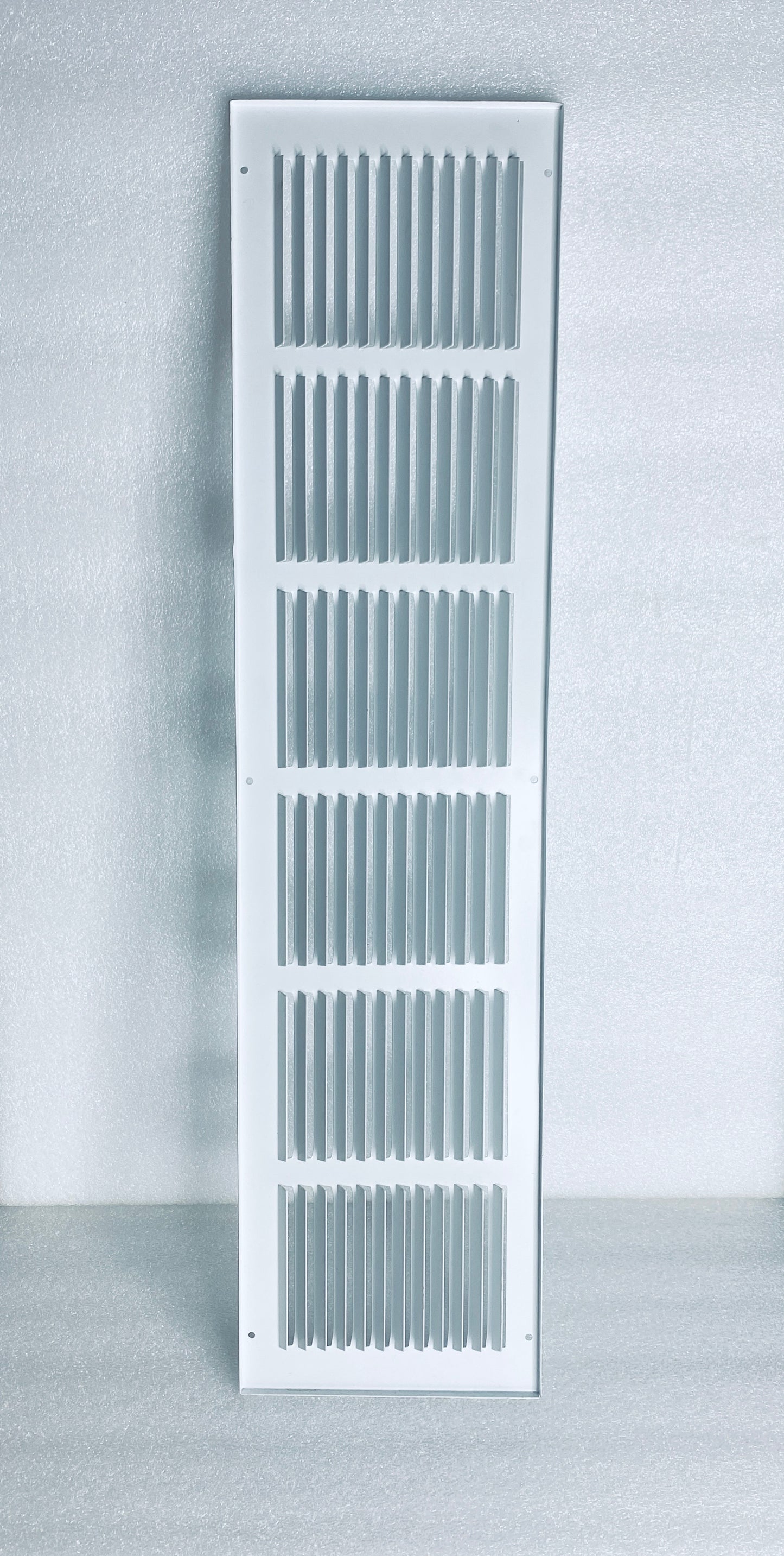 #94 - 32" x 8" White Air Grille - (IN CONDITION AS SHOWN) - (READ)