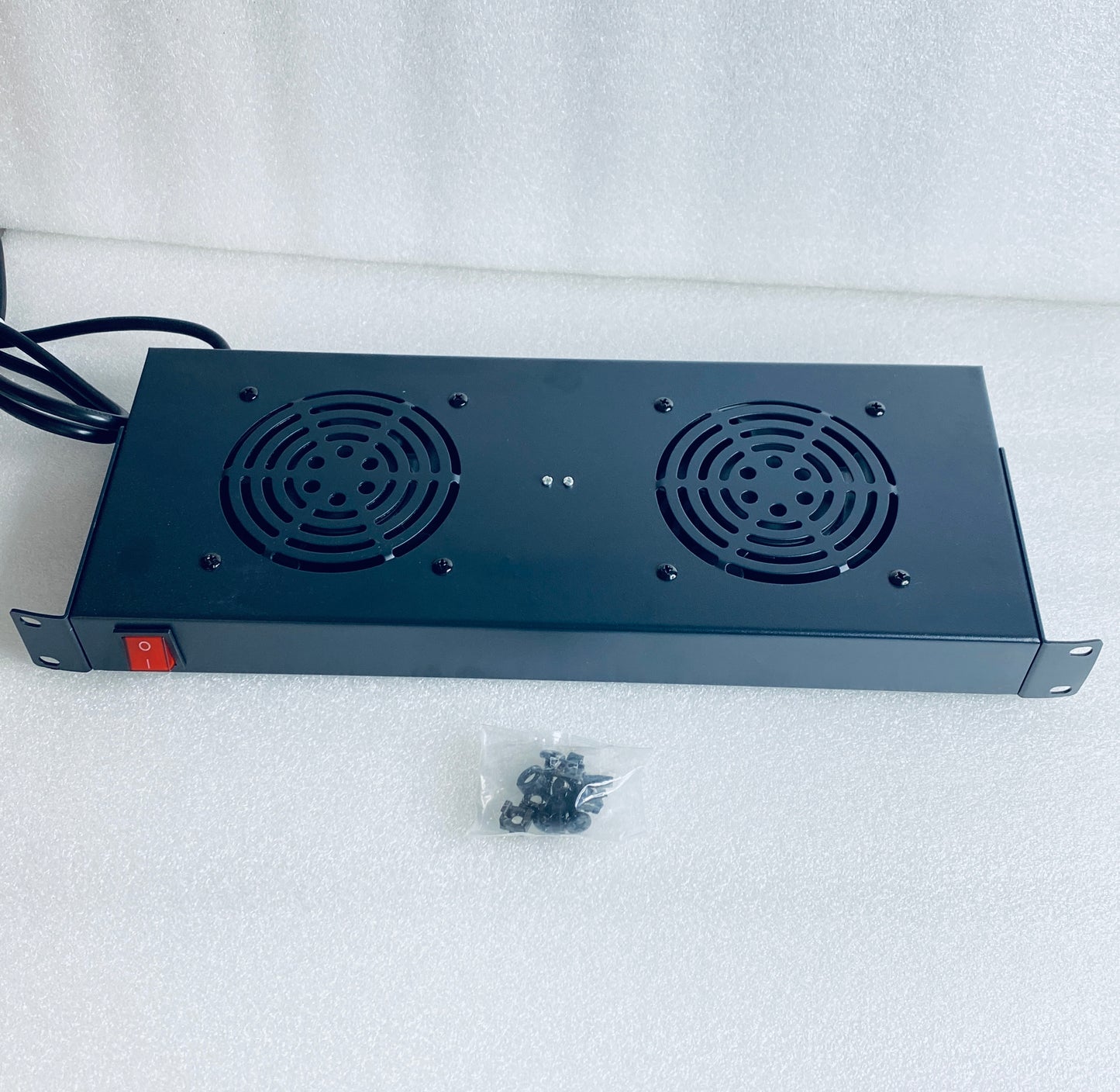 NavePoint Rack Cabinet Mounted Server Cooling System With 2 Fans, Black - (READ)