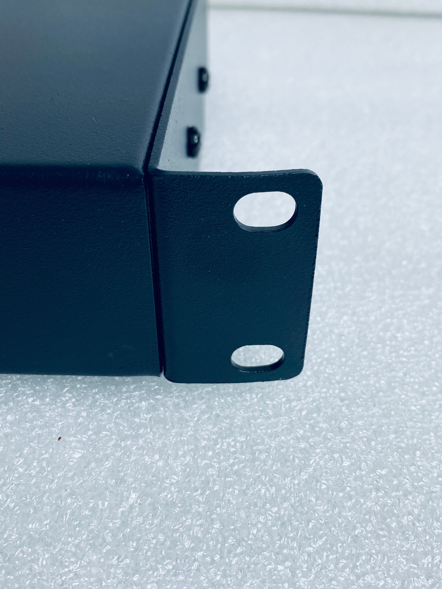 NavePoint Rack Cabinet Mounted Server Cooling System With 2 Fans, Black - (READ)