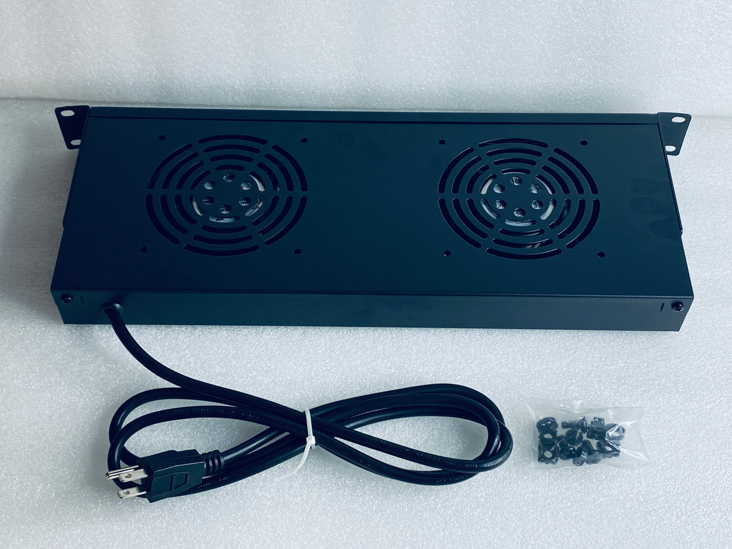 NavePoint Rack Cabinet Mounted Server Cooling System With 2 Fans, Black - (READ)