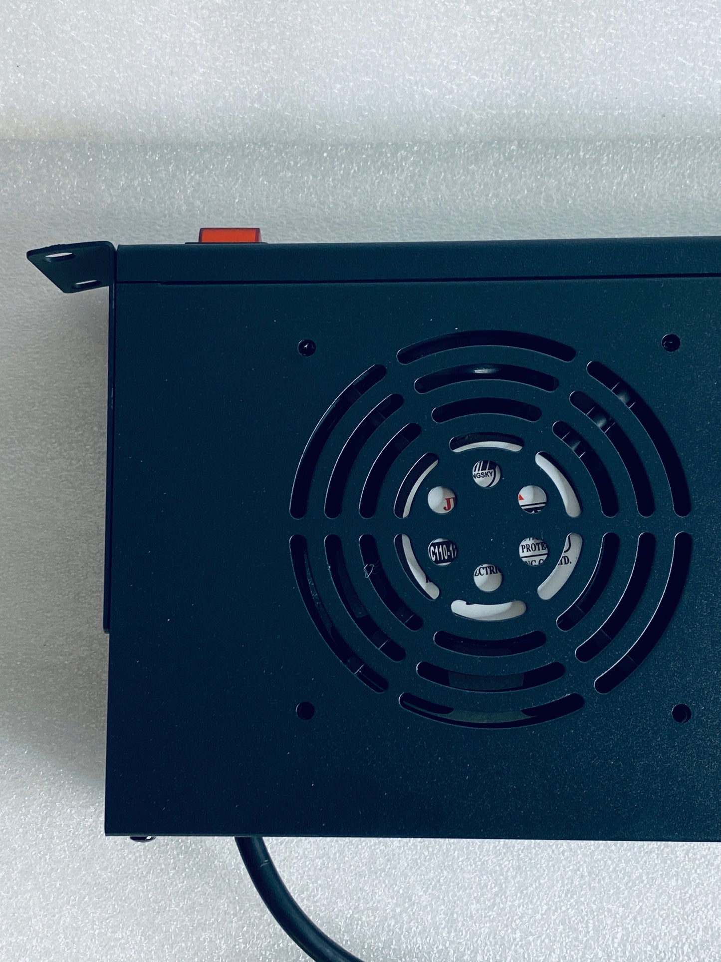 NavePoint Rack Cabinet Mounted Server Cooling System With 2 Fans, Black - (READ)