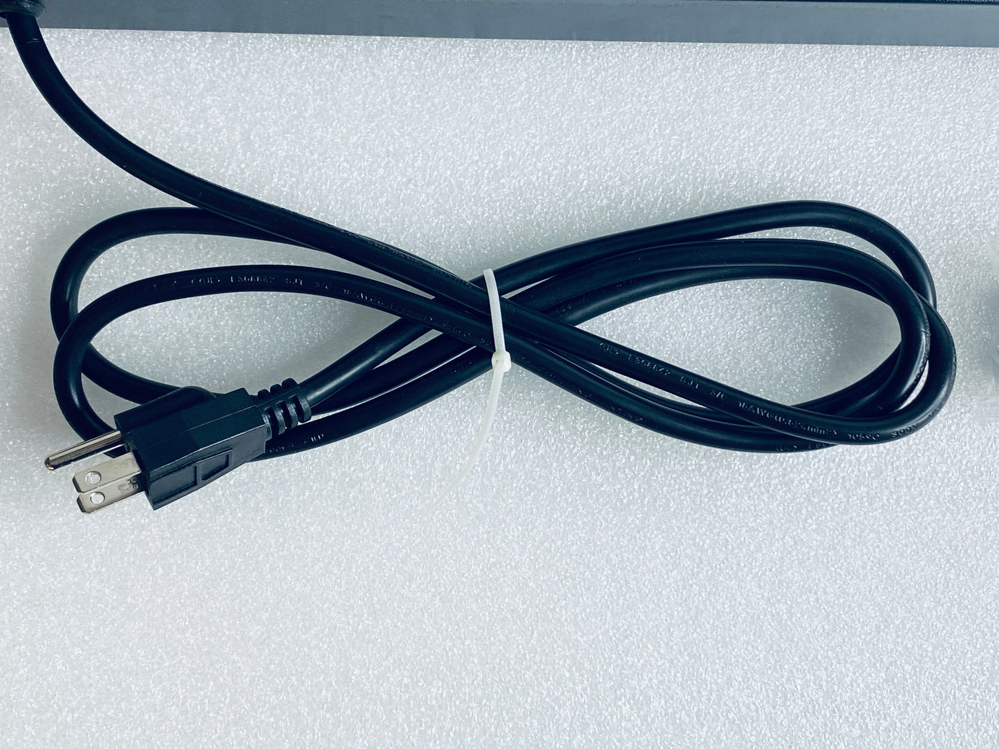 NavePoint Rack Cabinet Mounted Server Cooling System With 2 Fans, Black - (READ)