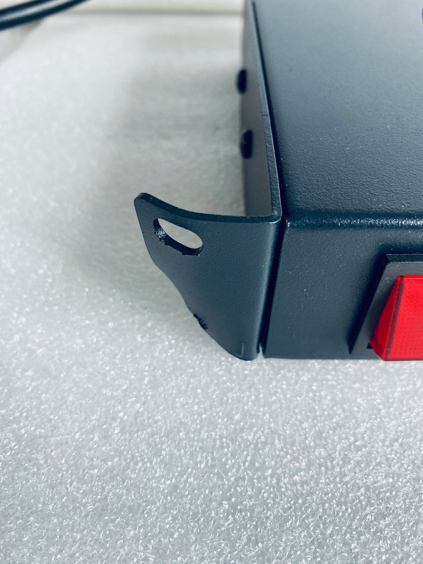 NavePoint Black Rack Cabinet Mounted Server Cooling System With 2 Fans - (READ)