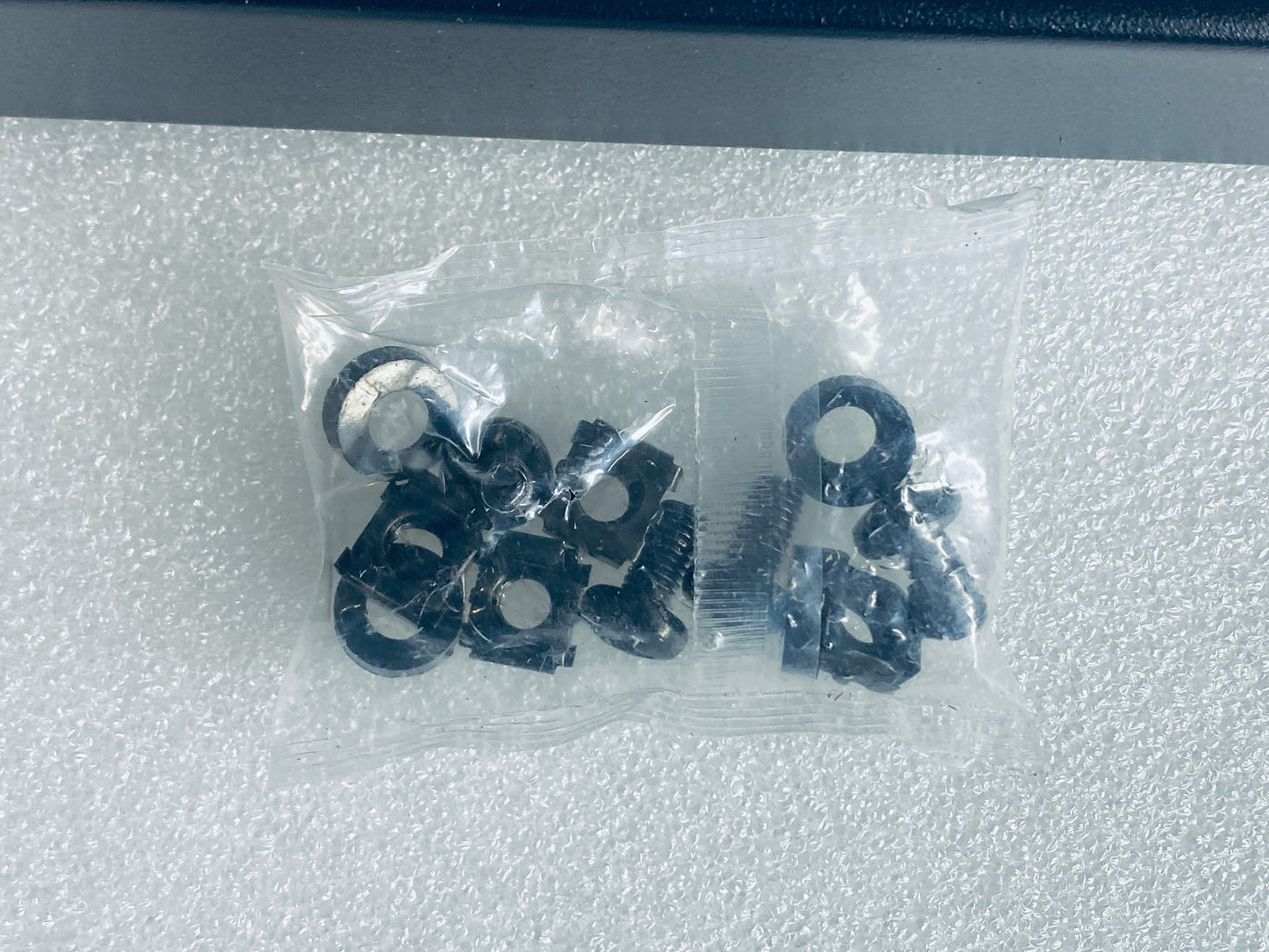 NavePoint Black Rack Cabinet Mounted Server Cooling System With 2 Fans - (READ)