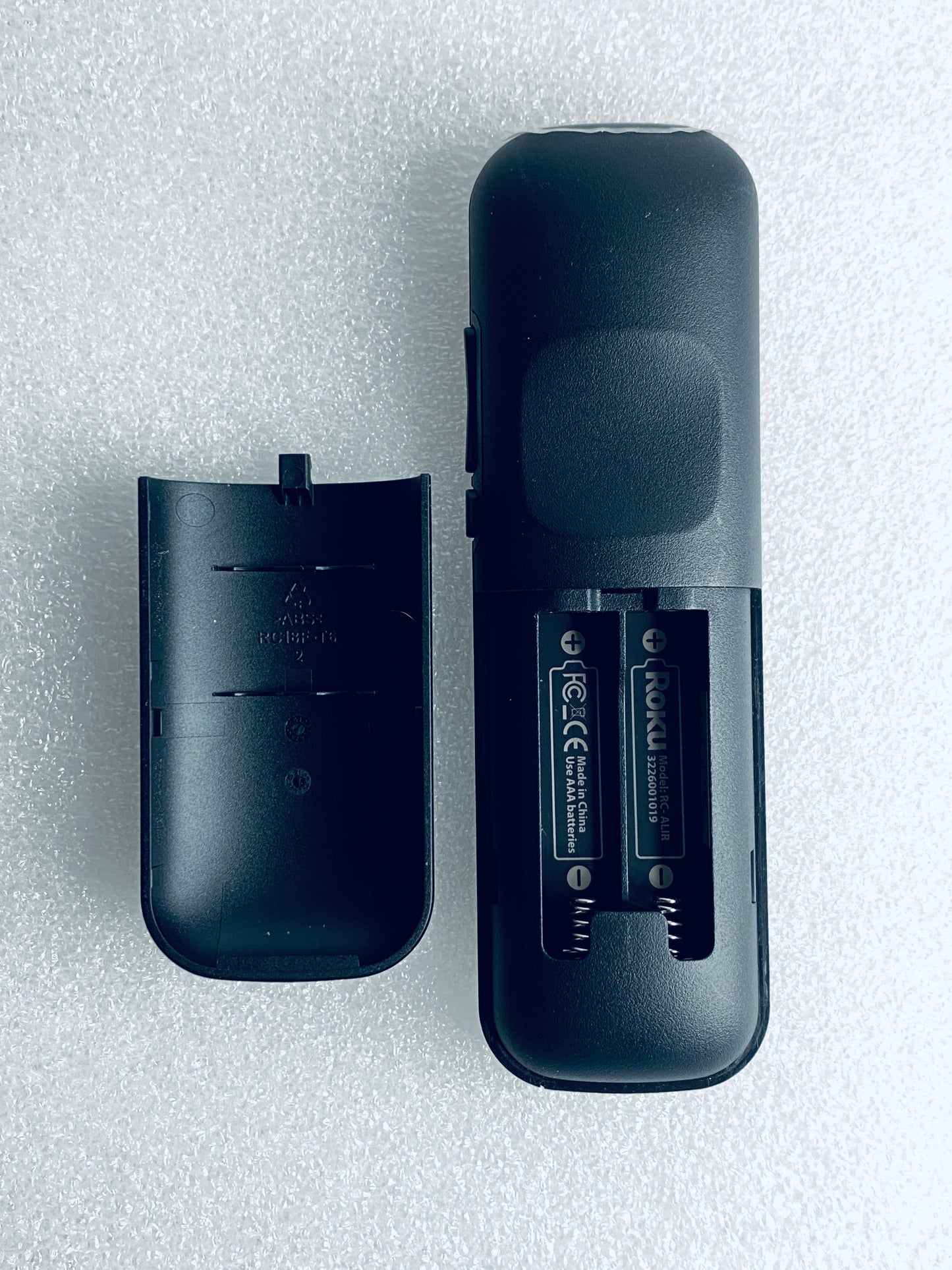 magnavox Black Roku TV Remote Control, RC-ALIR - (READ)