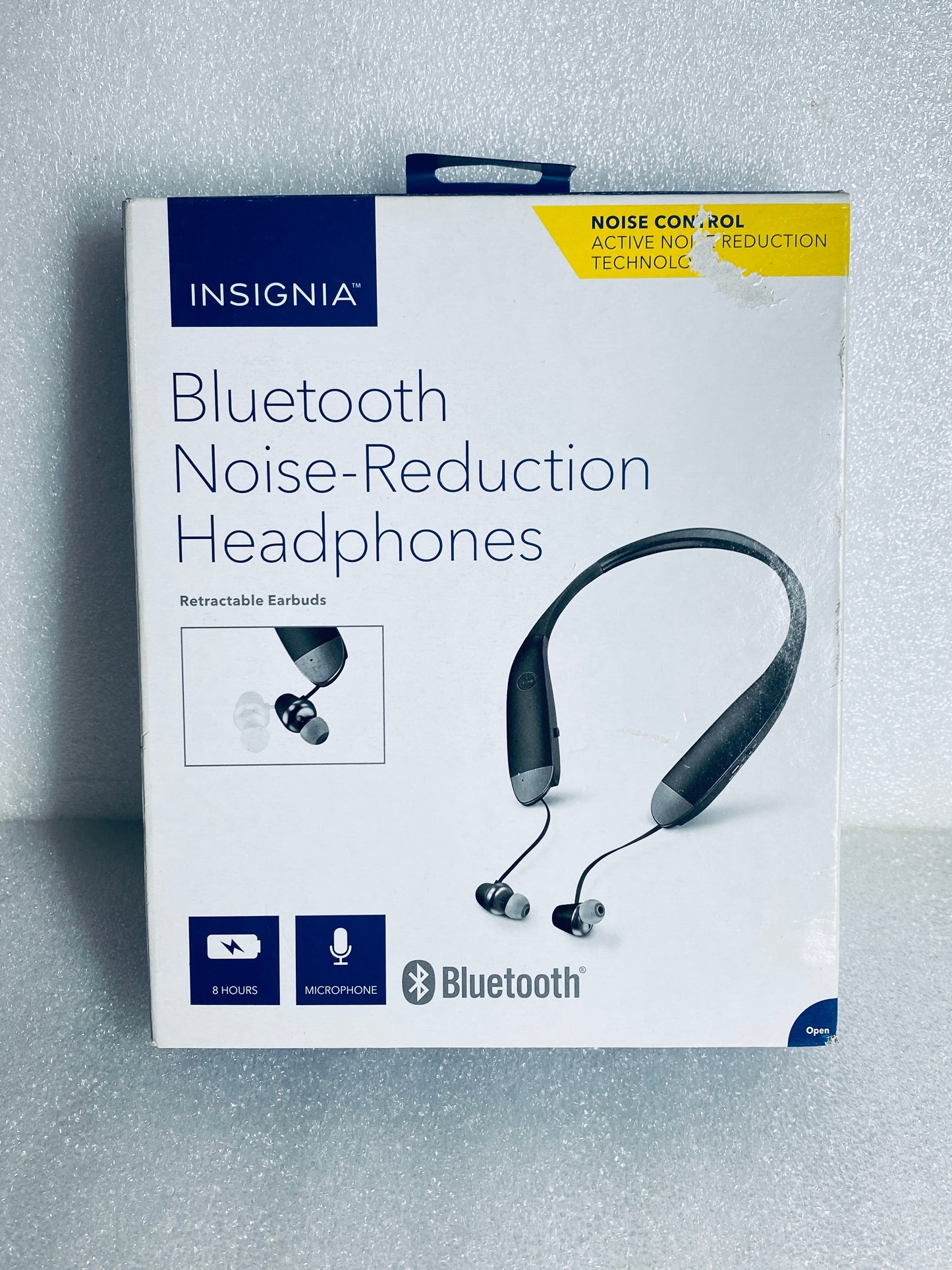 insignia Wireless Bluetooth In-Ear Headset W/Microphone, NS-CAHBTEBNC - (READ)