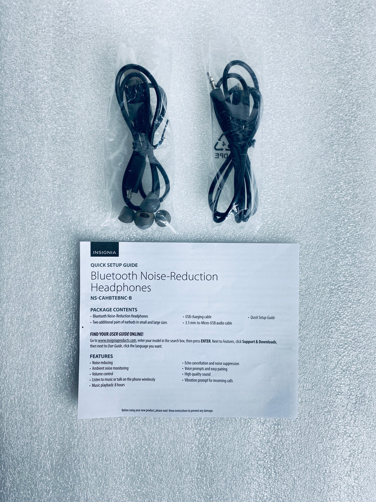 insignia Wireless Bluetooth In-Ear Headset W/Microphone, NS-CAHBTEBNC - (READ)