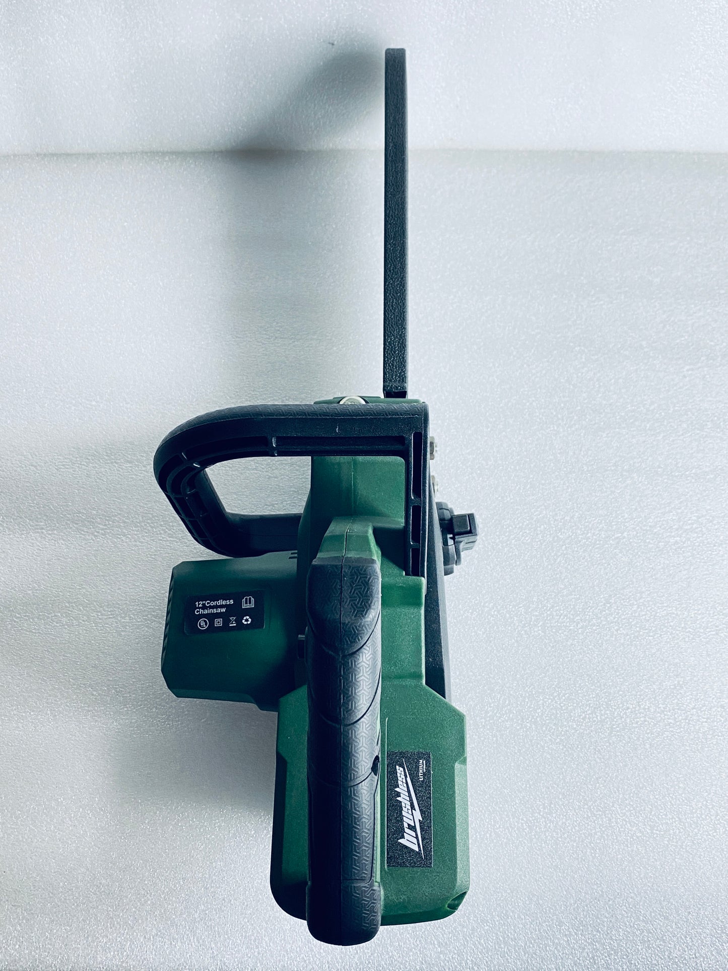 New Open Box - SharkLogger 20V 12" Cordless Chainsaw W/ (2) Batteries & Charger