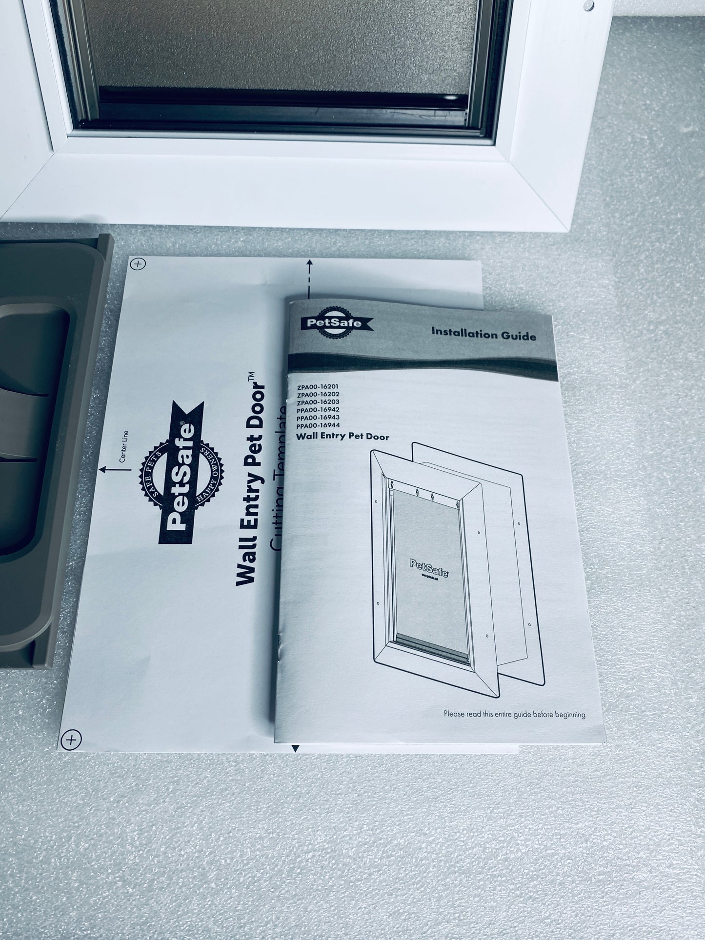 New Other - PetSafe Wall Entry Telescoping Pet Door Frame In/Exterior, Medium