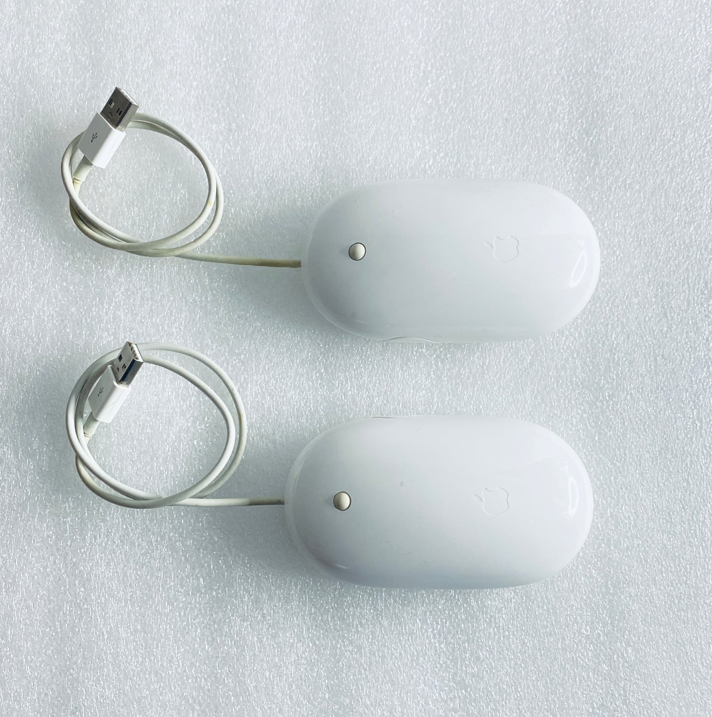 lot Of 2 - Apple Wired White USB Mighty/Optical Mouse, A1152