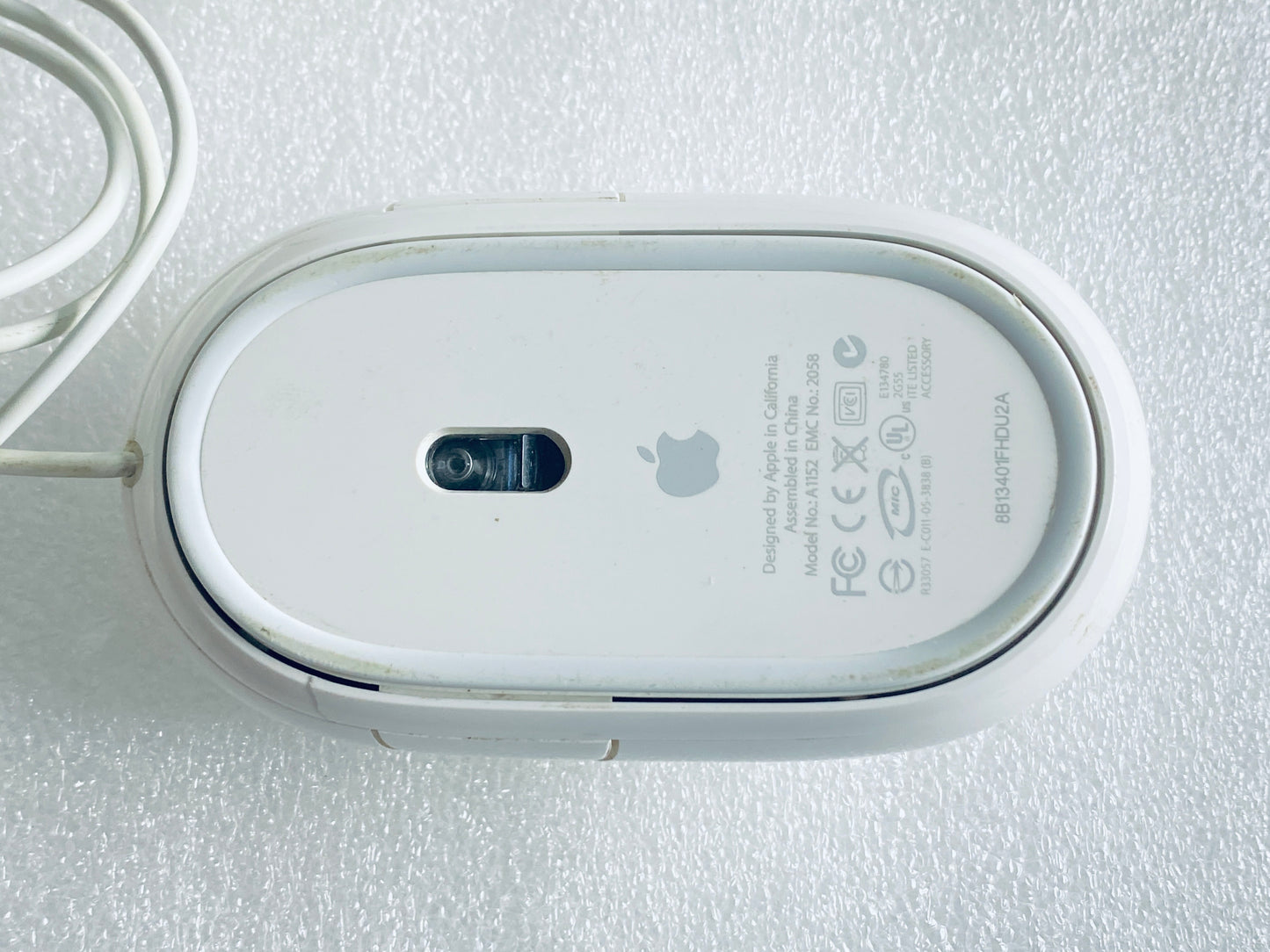 lot Of 2 - Apple White Wired USB Mighty/Optical Mouse, A1152