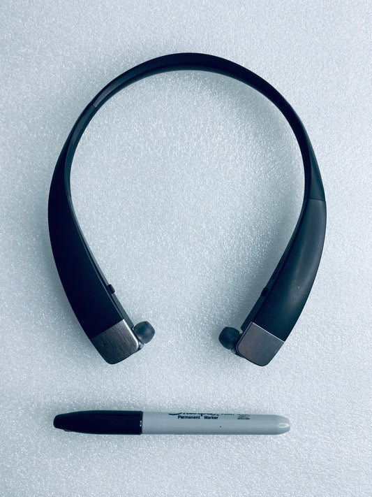 #129 - Insignia Wireless Bluetooth In-Ear Headset With Built-In Microphone, NS-CAHBTEB02-BLK - (IN CONDITION AS SHOWN)