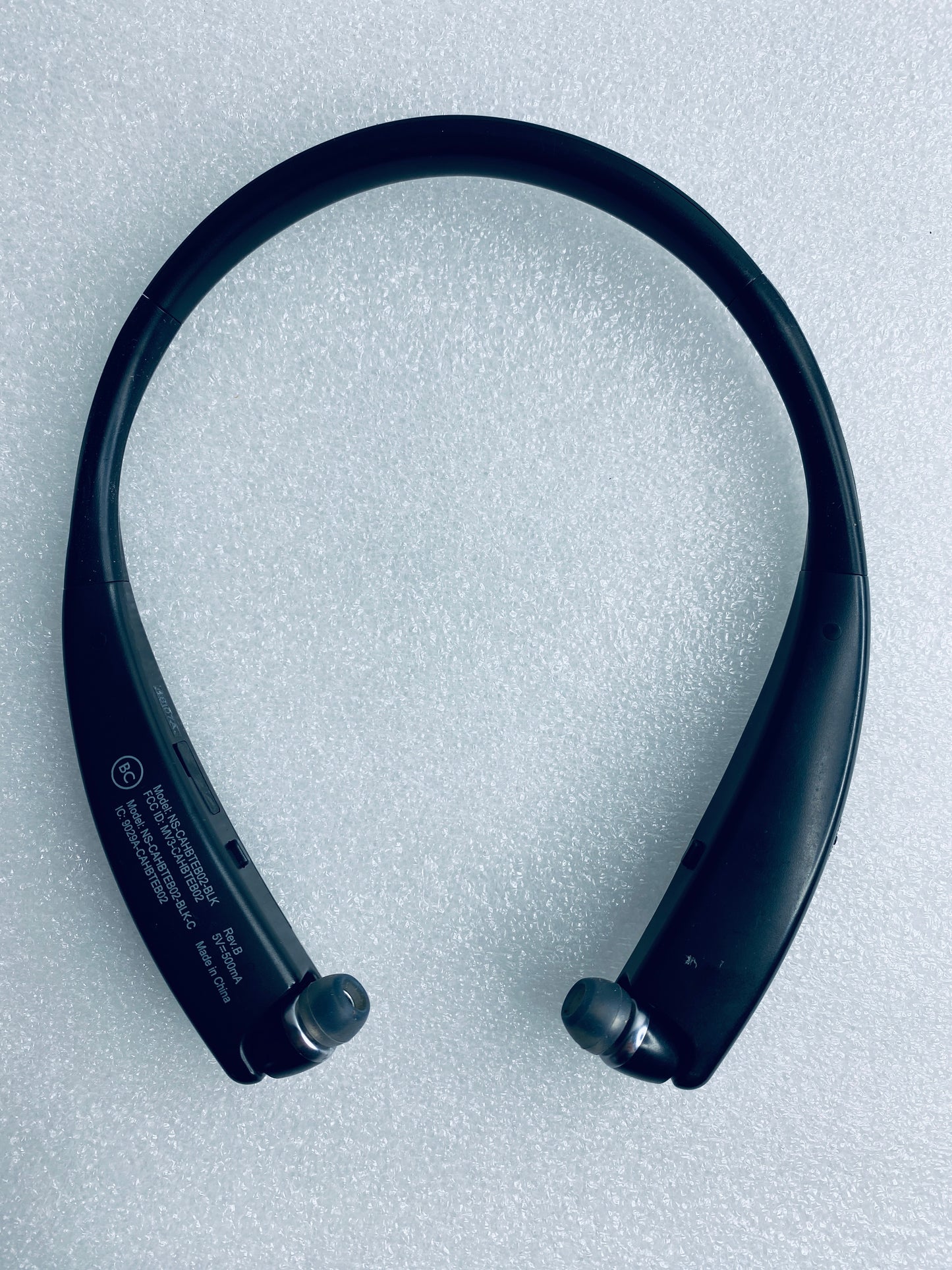 #129 - Insignia Wireless Bluetooth In-Ear Headset With Built-In Microphone, NS-CAHBTEB02-BLK - (IN CONDITION AS SHOWN)