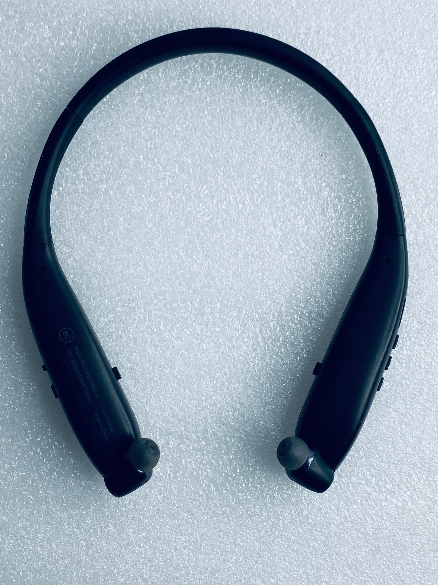 #130 - Insignia Wireless Bluetooth In-Ear Headset With Built-In Microphone, NS-CAHBTEBNC-B - (IN CONDITION AS SHOWN)