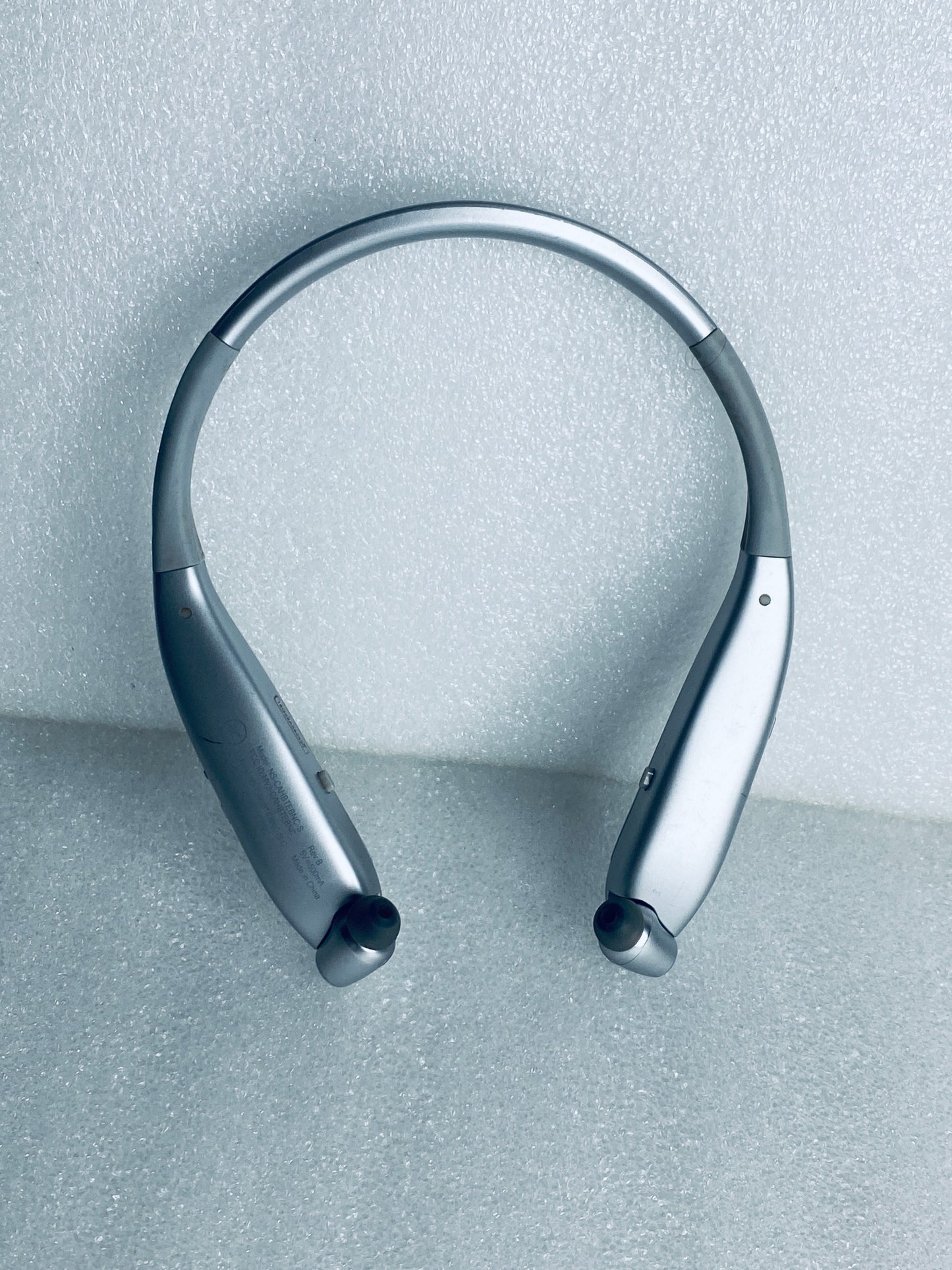 #192 - Insignia Wireless Bluetooth In-Ear Headset With Built-In Microphone, NS-CAHBTEBNC-S - (IN CONDITION AS SHOWN)