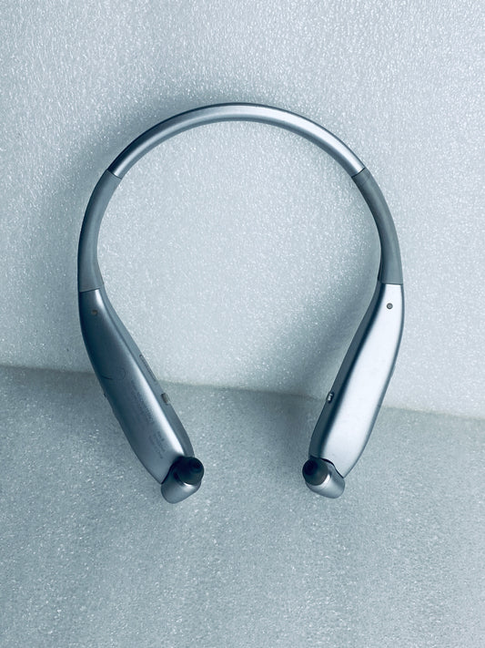 #192 - Insignia Wireless Bluetooth In-Ear Headset With Built-In Microphone, NS-CAHBTEBNC-S - (IN CONDITION AS SHOWN)